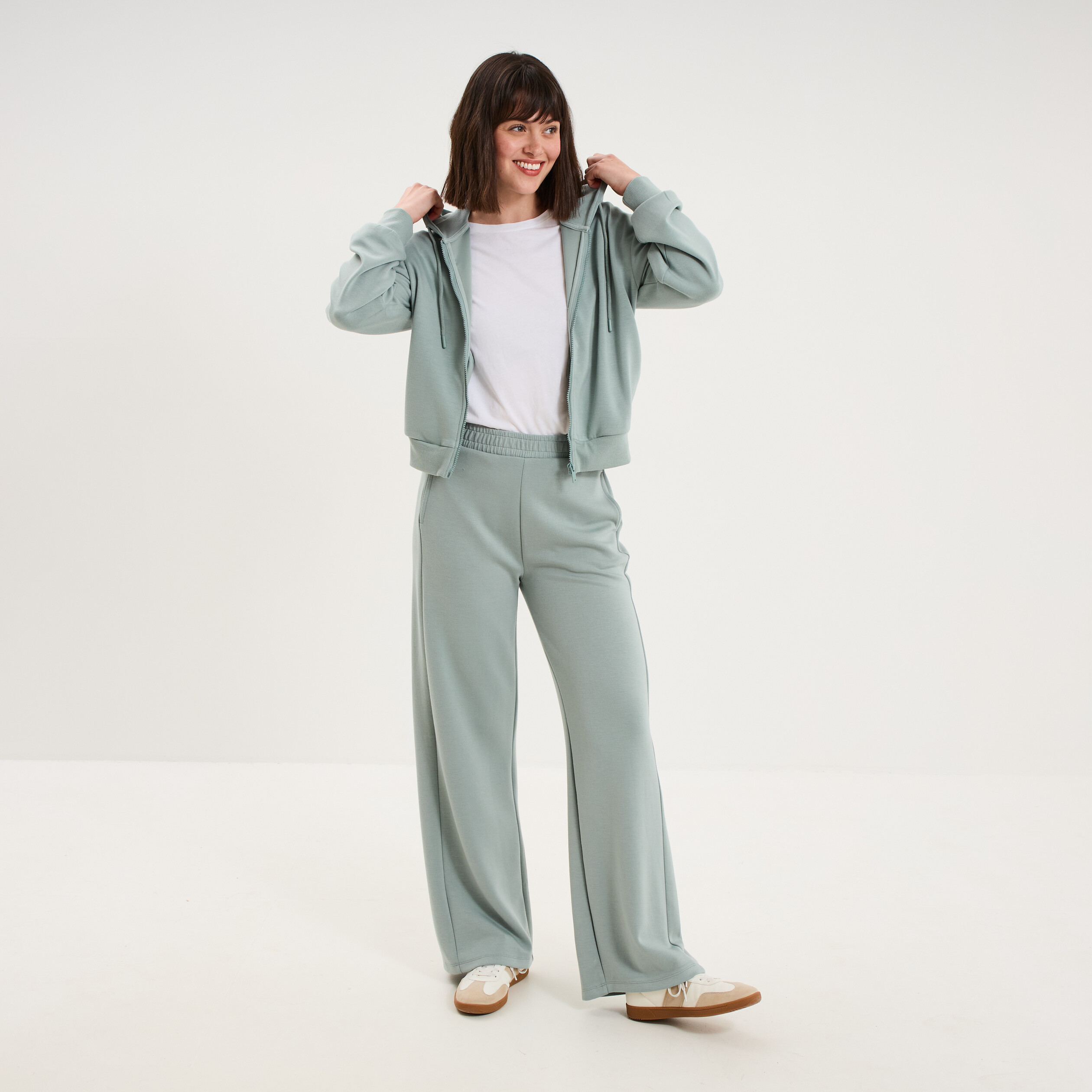 Sweat zipp&eacute; &agrave; capuche bleu gris femme
