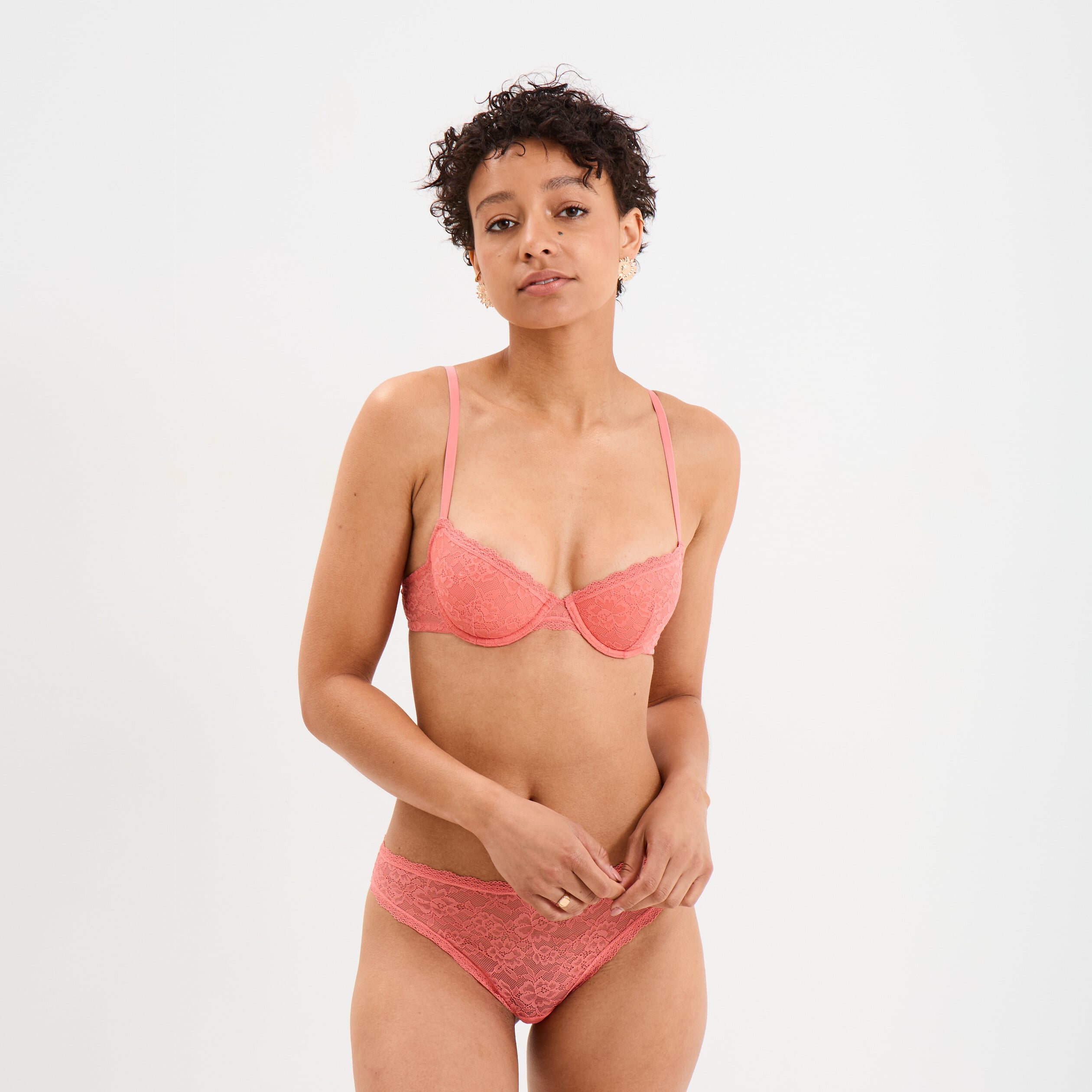 Soutien-gorge corbeille padd&eacute; dentelle vieux rose femme