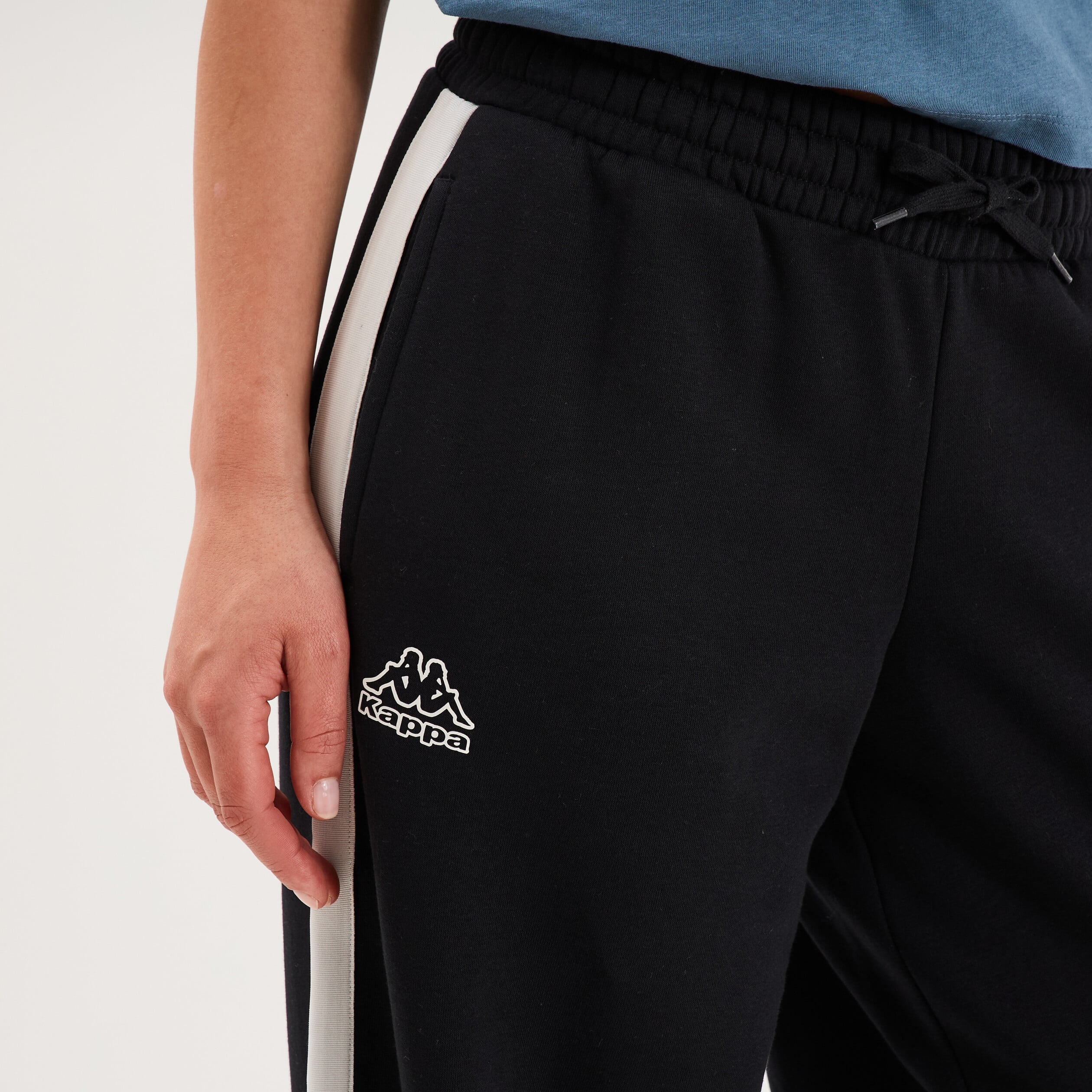 Pantalon de jogging molletonn&eacute; Kappa noir femme