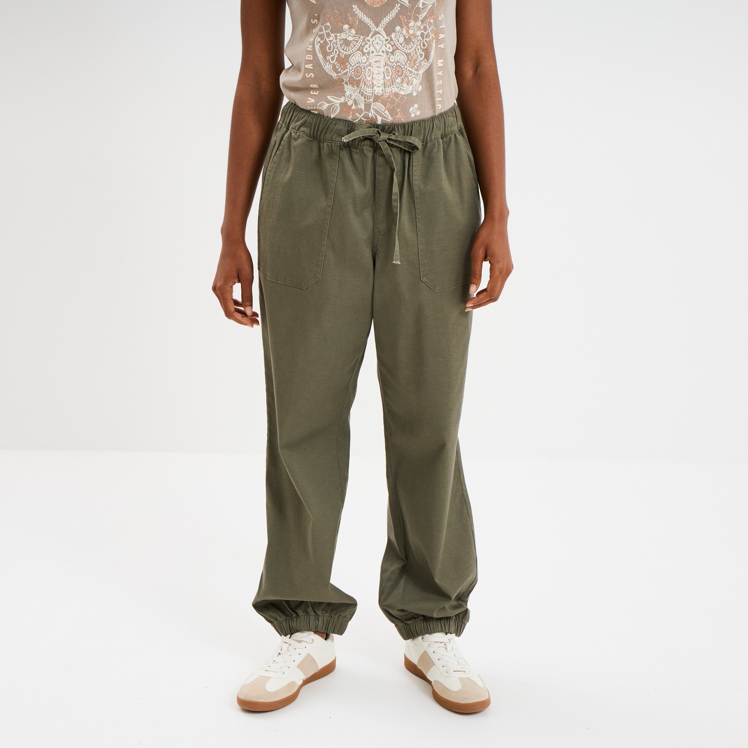 pantalon droit battle taille elastiquee vert kaki femme Pantalon droit battle taille élastiquée vert kaki femme