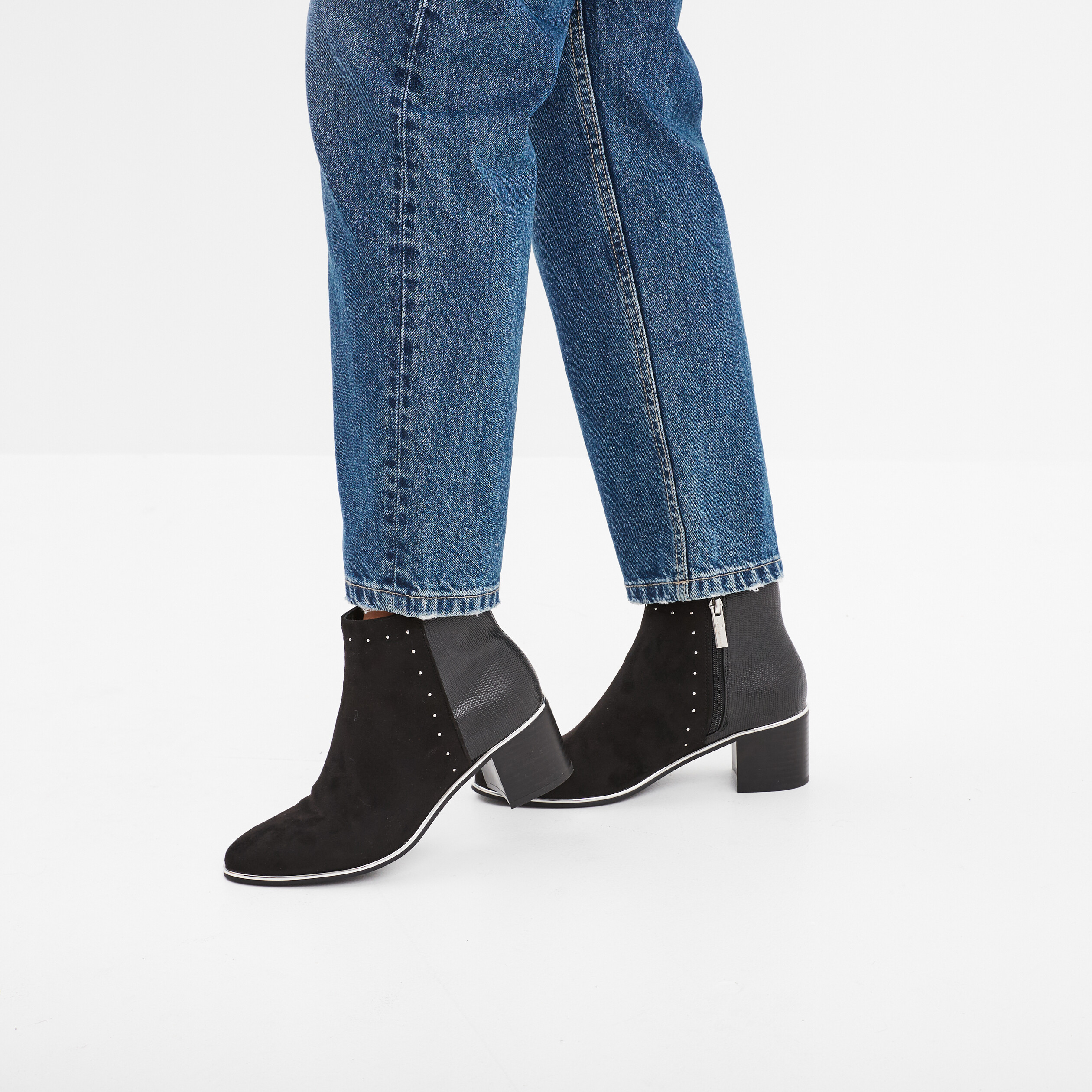 Bottines &agrave; talons bi-mati&egrave;res et clous noir femme