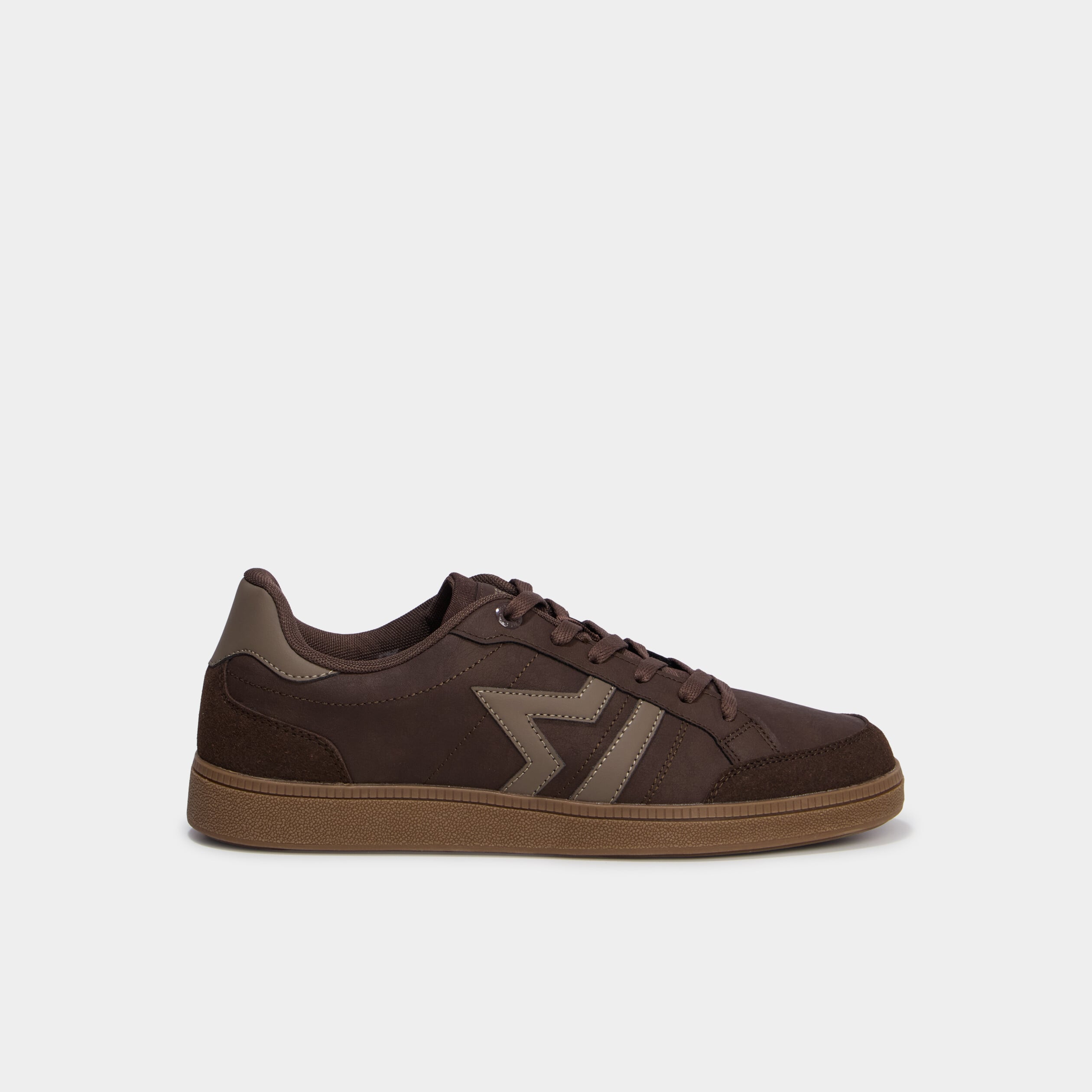 Baskets &agrave; lacets marron homme