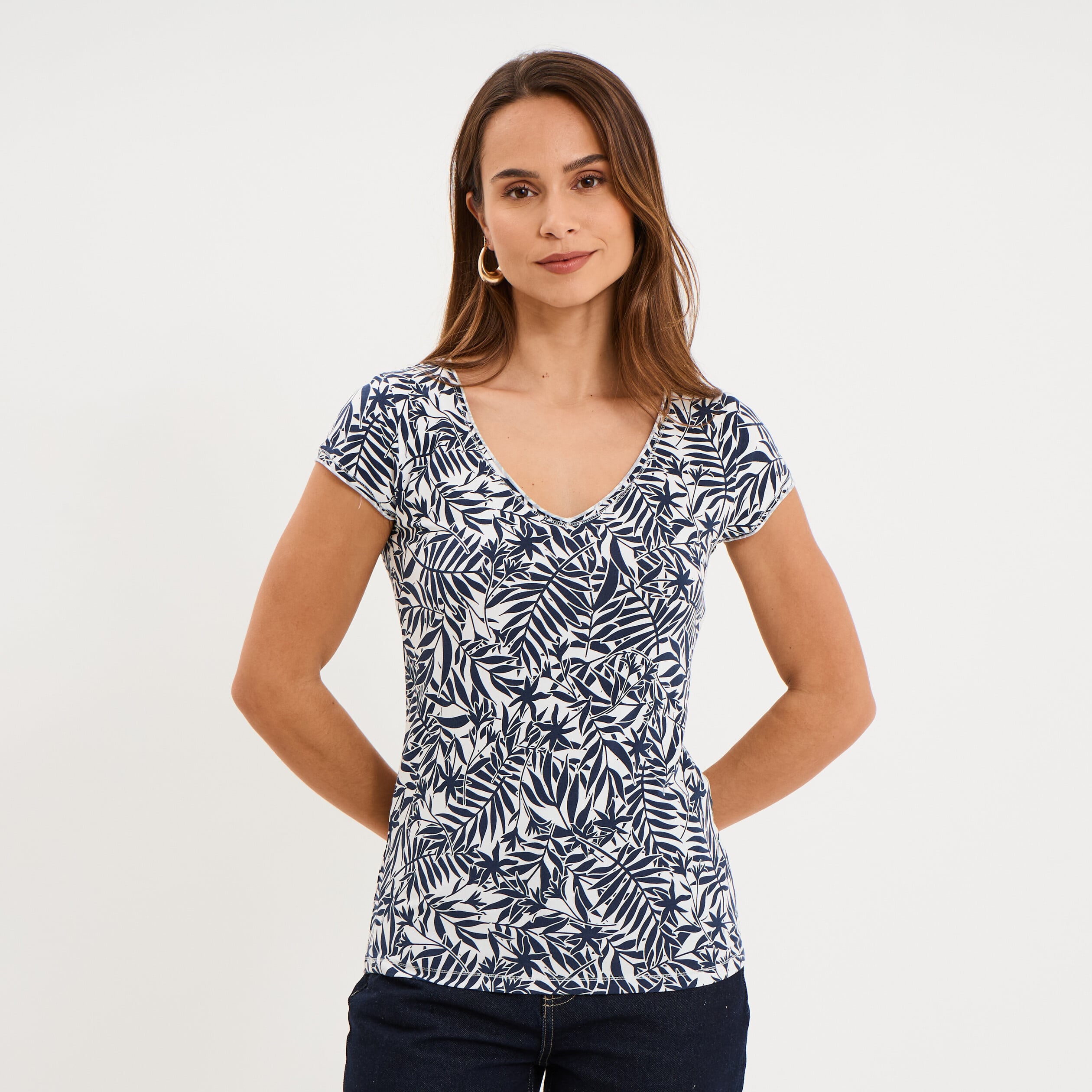 T-shirt col V droit manches courtes ecru femme