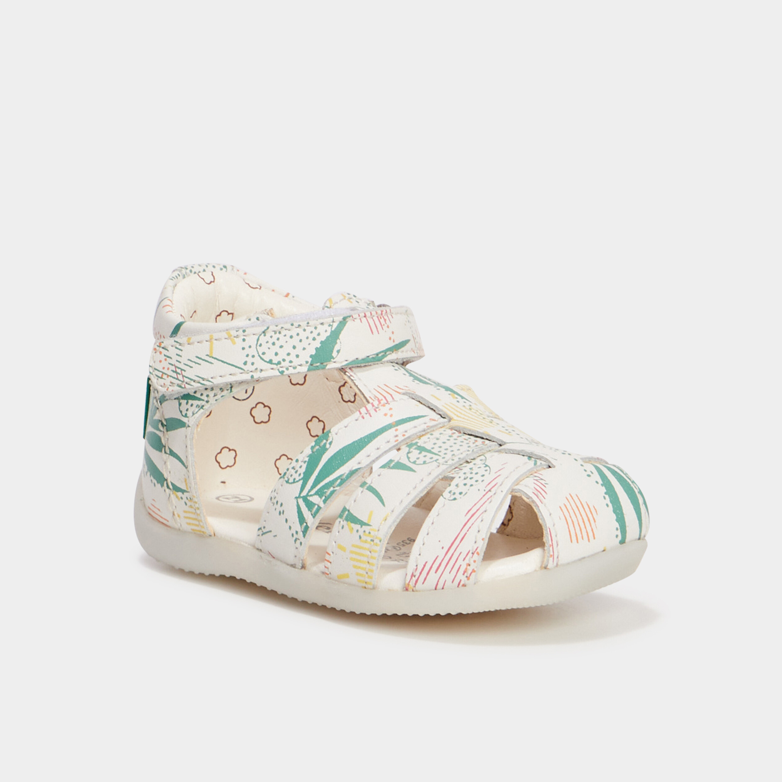 sandales en cuir kickers bigflo blanc bebef Sandales en cuir Kickers Bigflo blanc bébé fille