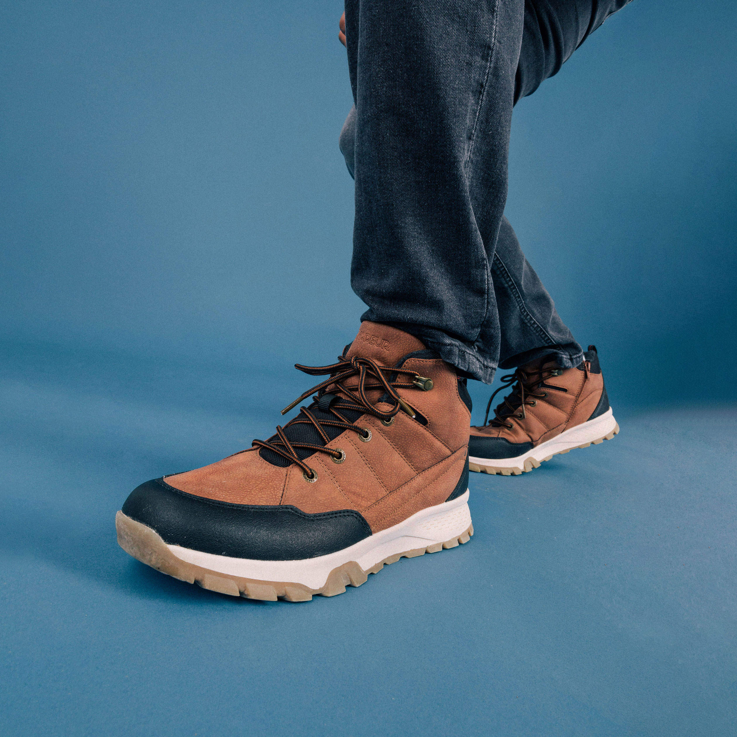 boots crantees a lacets marron homme Boots crantées à lacets marron homme