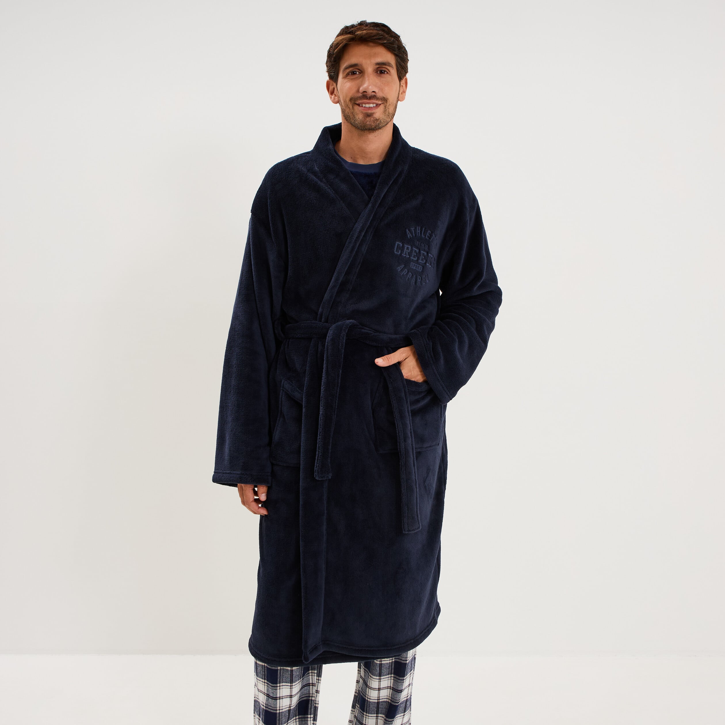 Peignoir long effet velours bleu fonc&eacute; homme