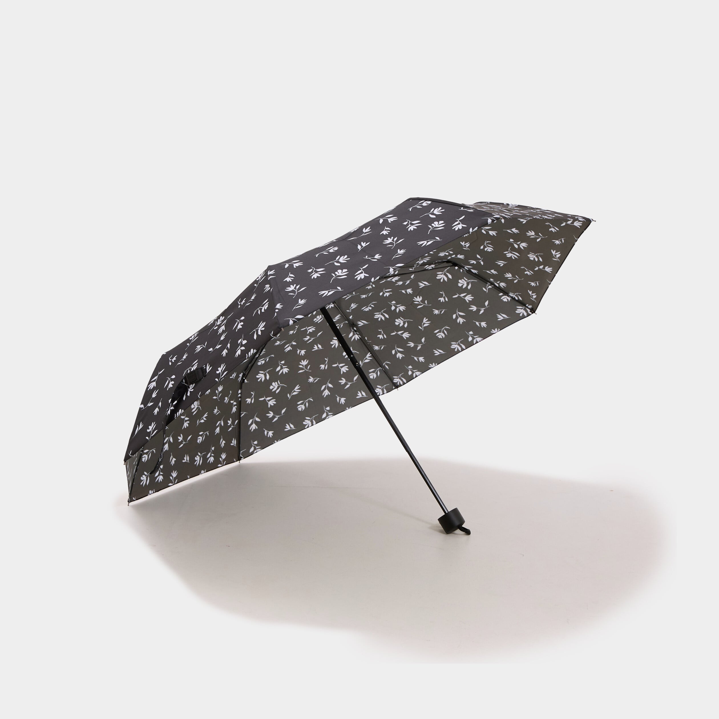 Parapluie compact r&eacute;tractable noir mixte