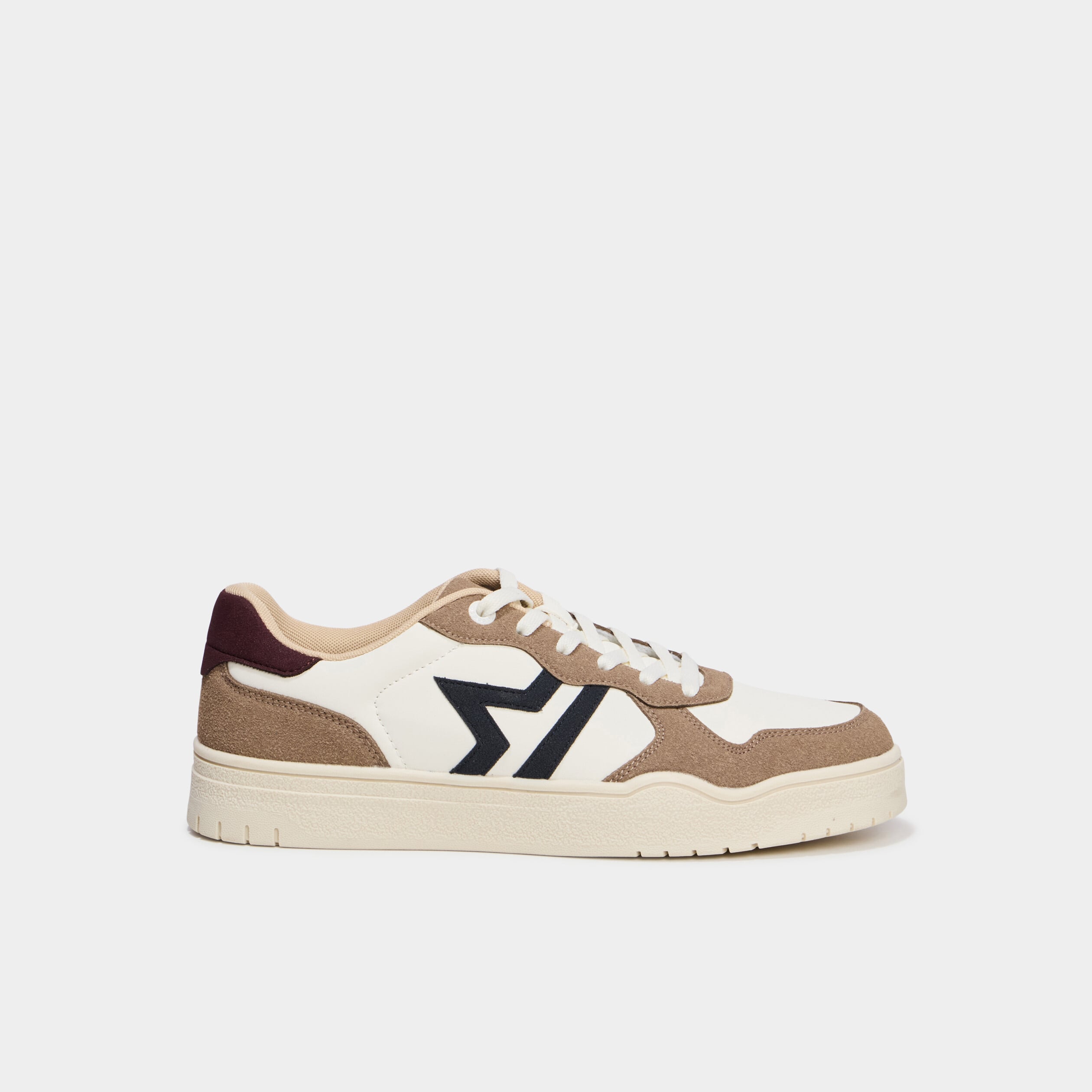 Baskets &agrave; lacets avec semelle &eacute;paisse gris homme