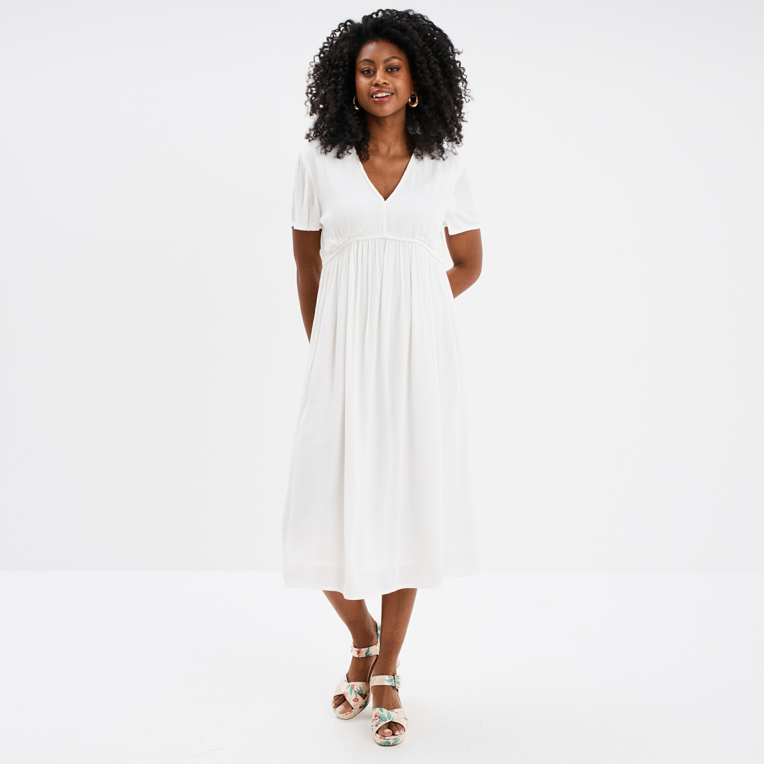 Robe longue fluide manches courtes blanc femme