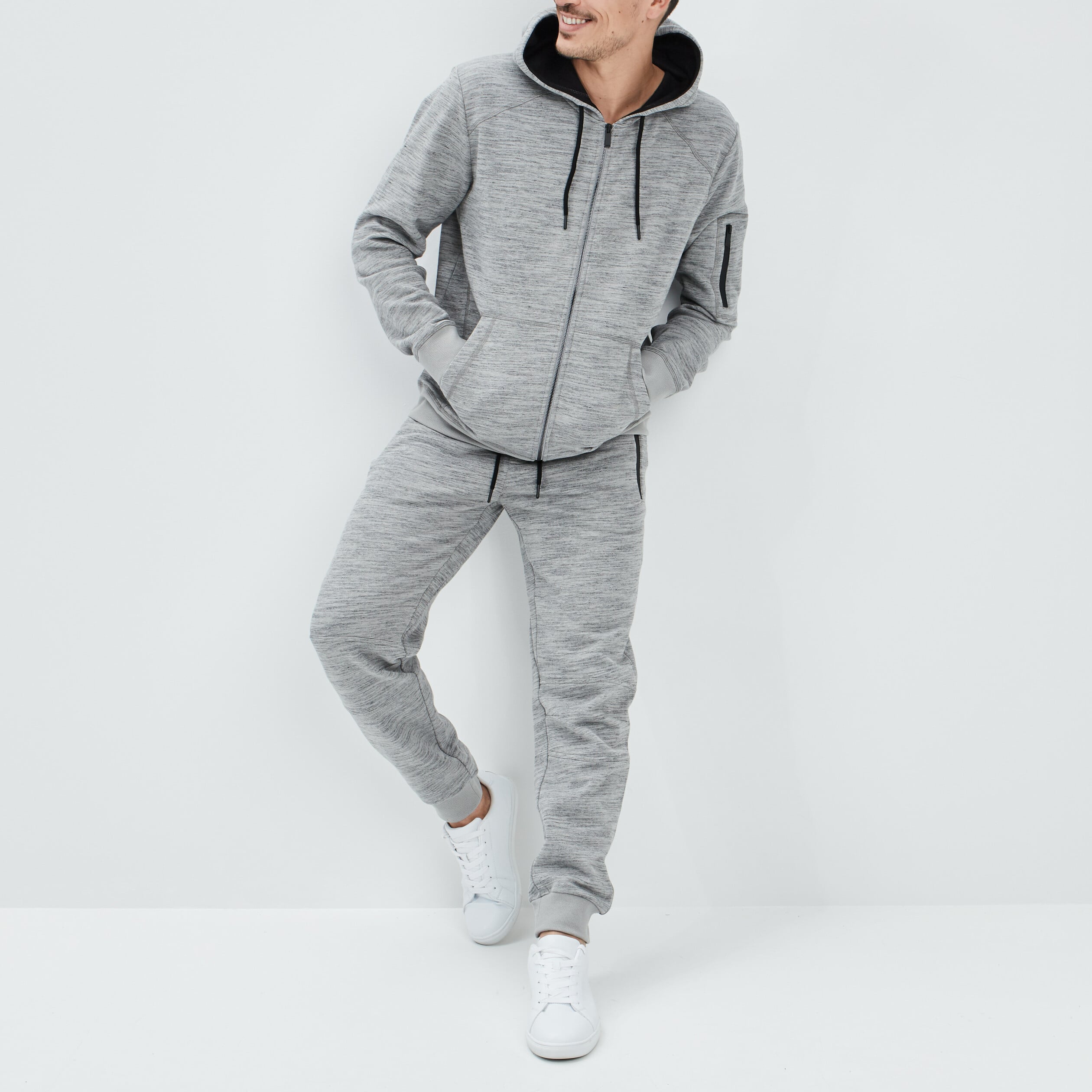 Sweat zipp&eacute; &agrave; capuche en molleton gris clair homme