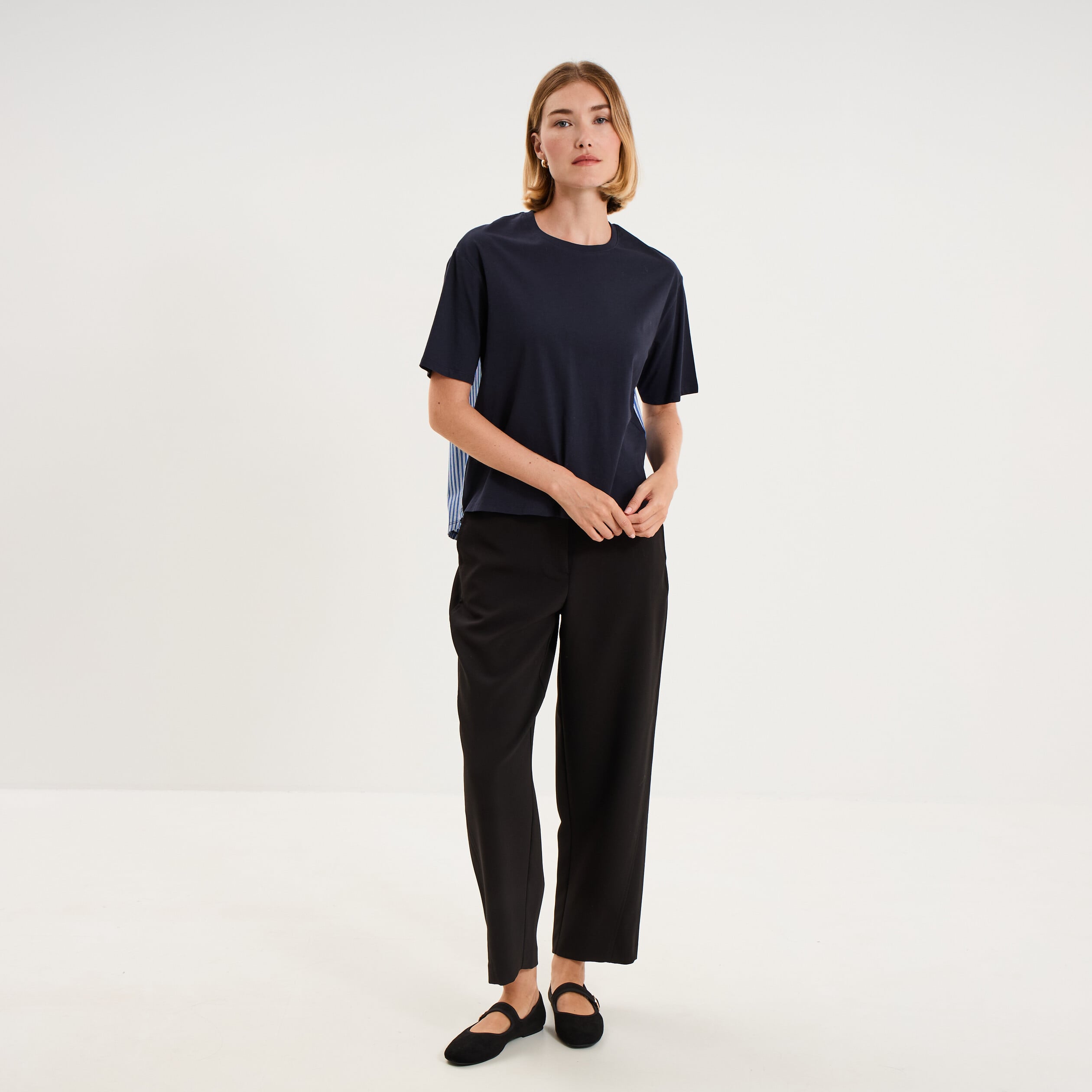 T-shirt bi-mati&egrave;re manches courtes bleu fonc&eacute; femme
