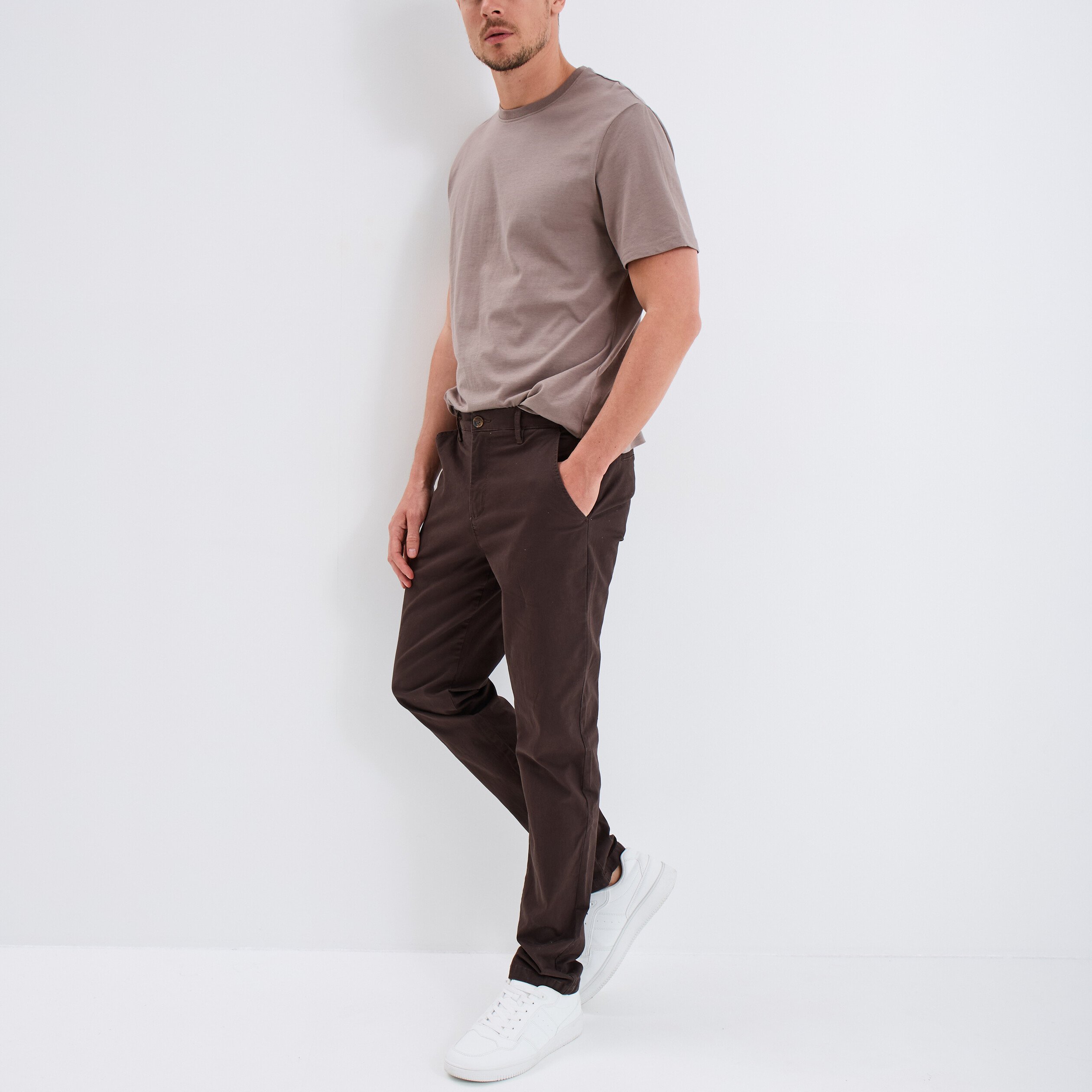pantalon chino droit stretch marron fonce homme Pantalon chino droit stretch marron foncé homme