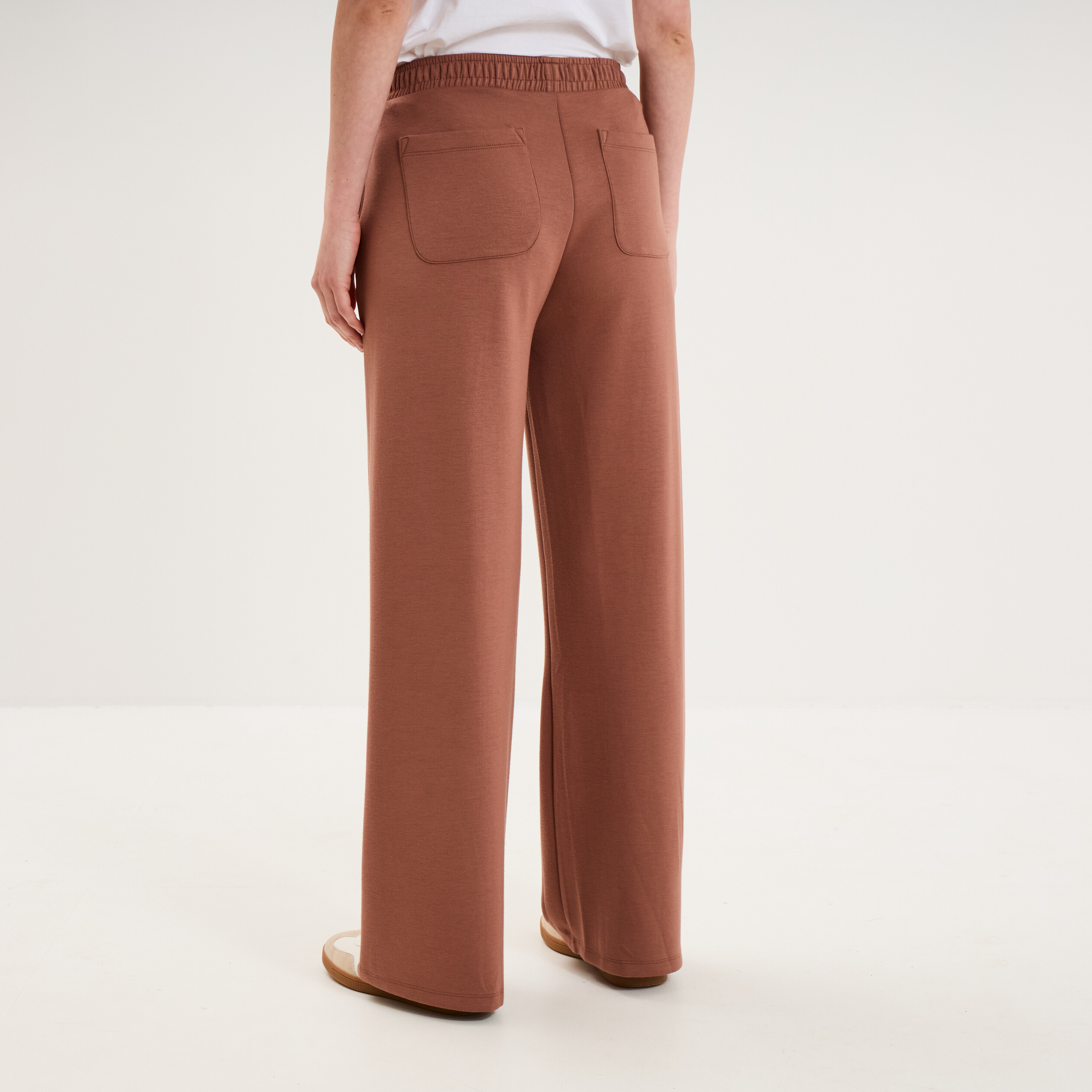Pantalon de jogging large molletonn&eacute; marron femme