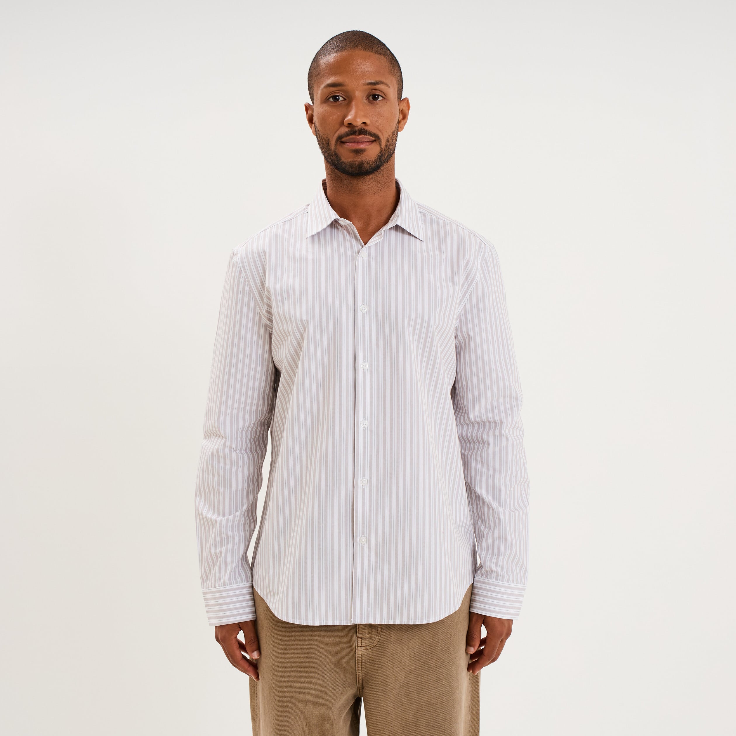 Chemise col italien manches longues beige homme