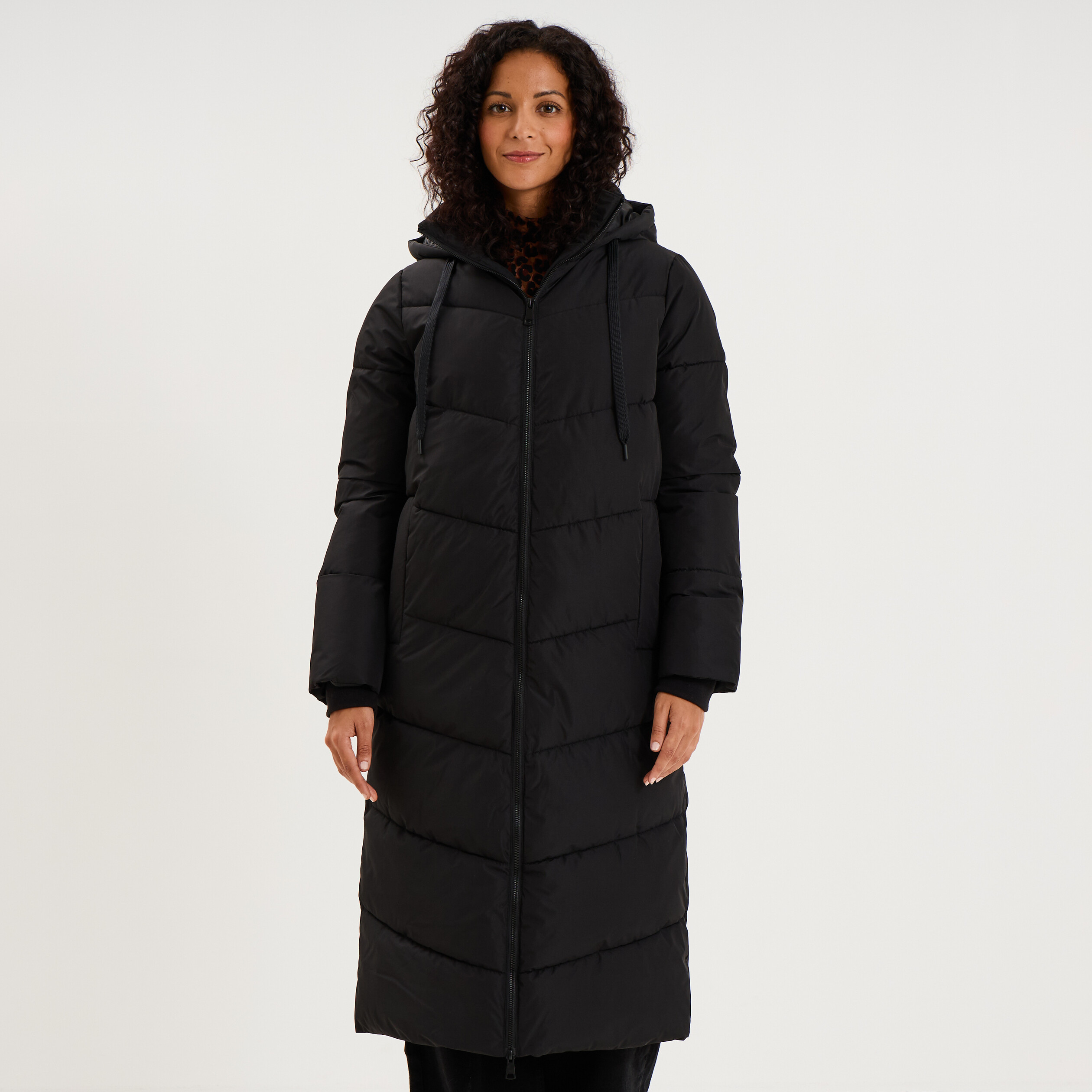 Doudoune longue zipp&eacute;e &agrave; capuche noir femme