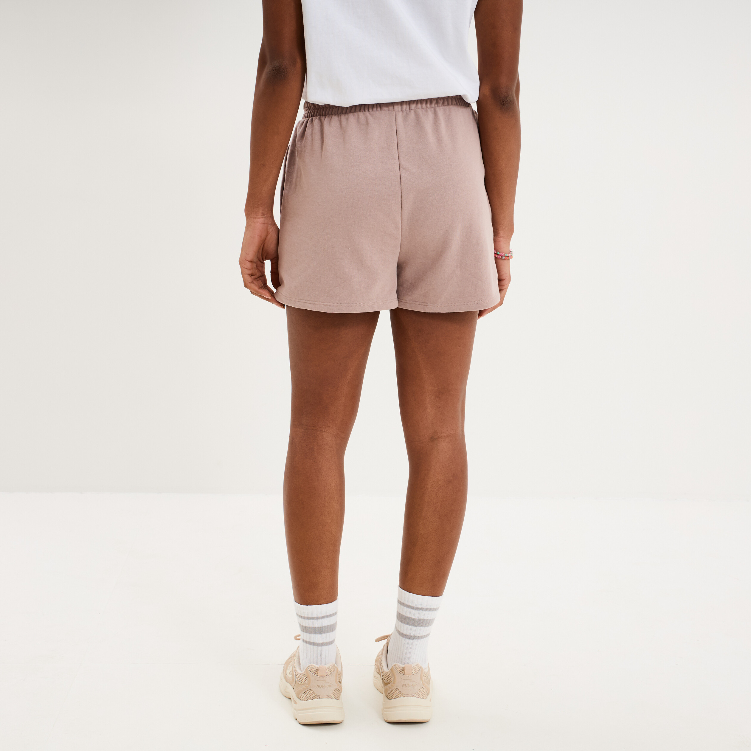 Short de jogging molletonn&eacute; ajust&eacute; marron clair femme