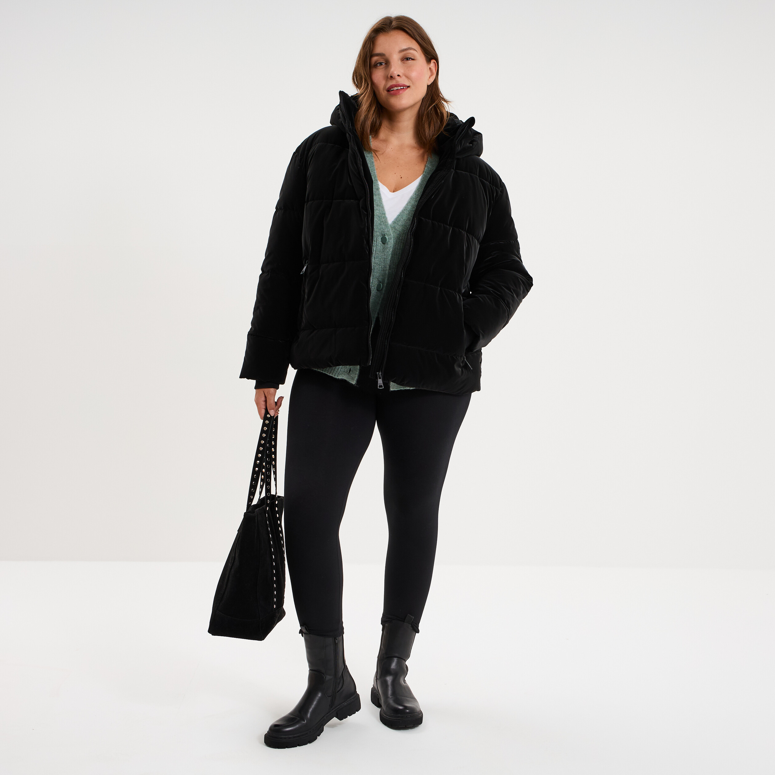 Doudoune zipp&eacute;e &agrave; capuche noir femme grande taille