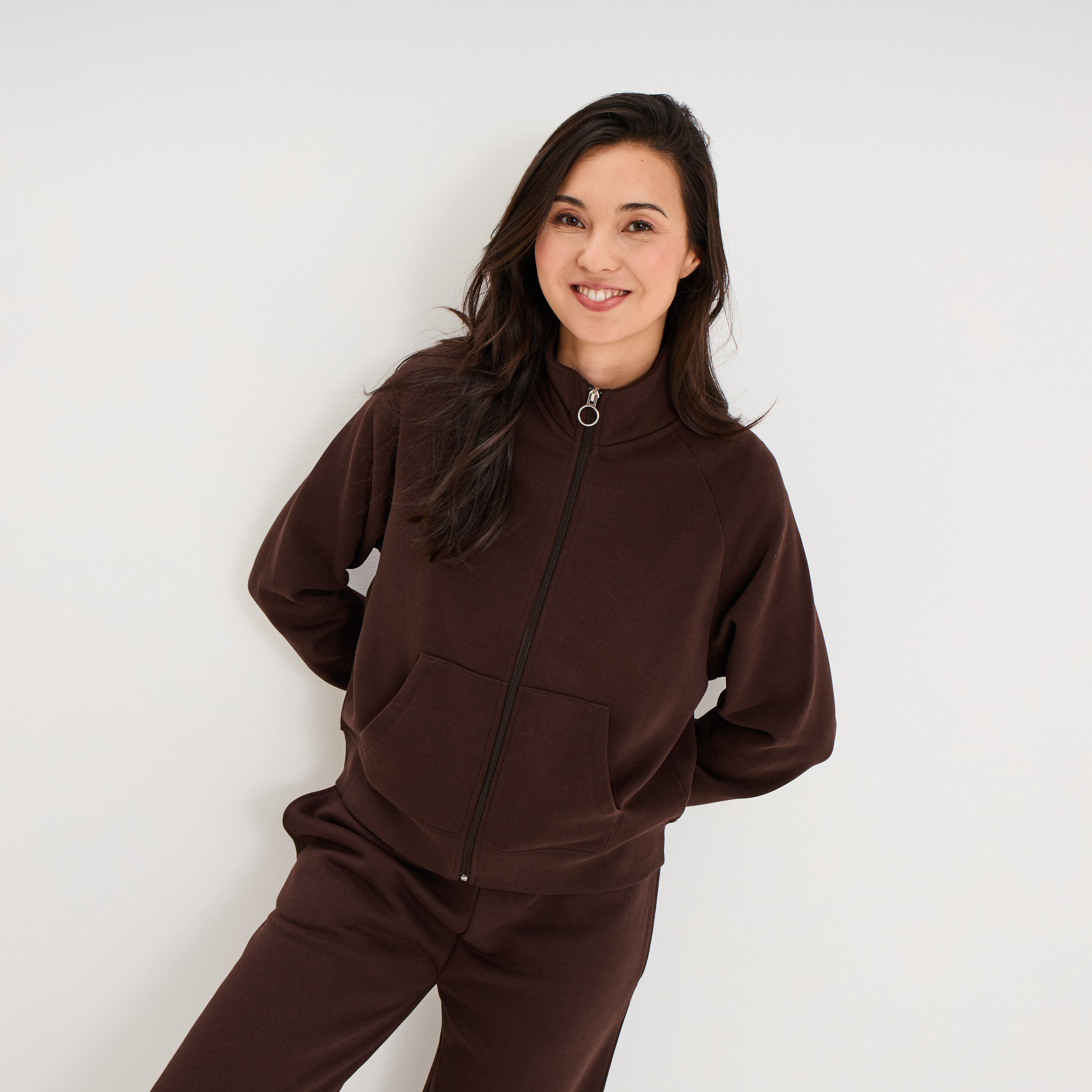 Sweat zipp&eacute; molleton col montant marron fonc&eacute; femme