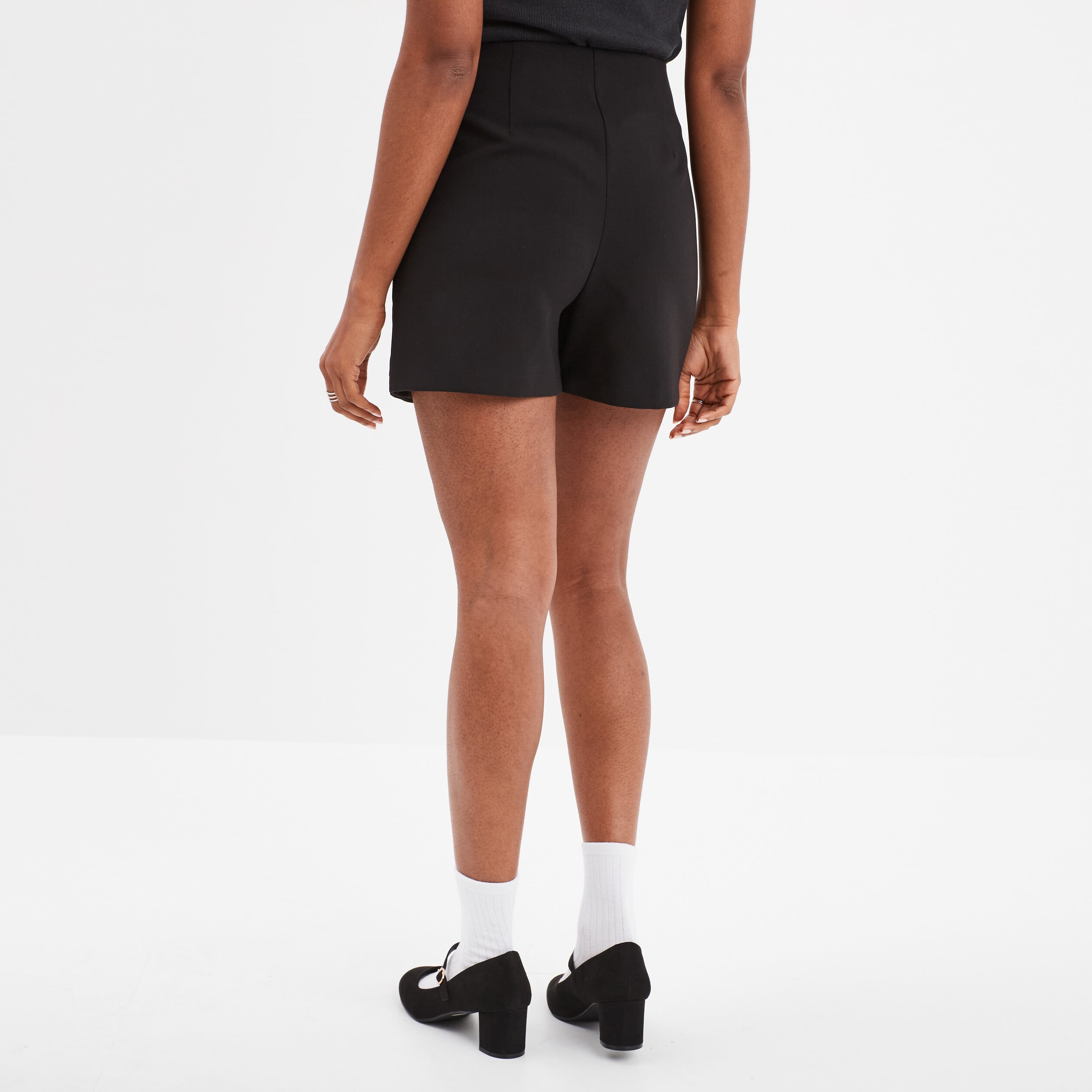 Jupe-short courte droite zipp&eacute;e noir femme