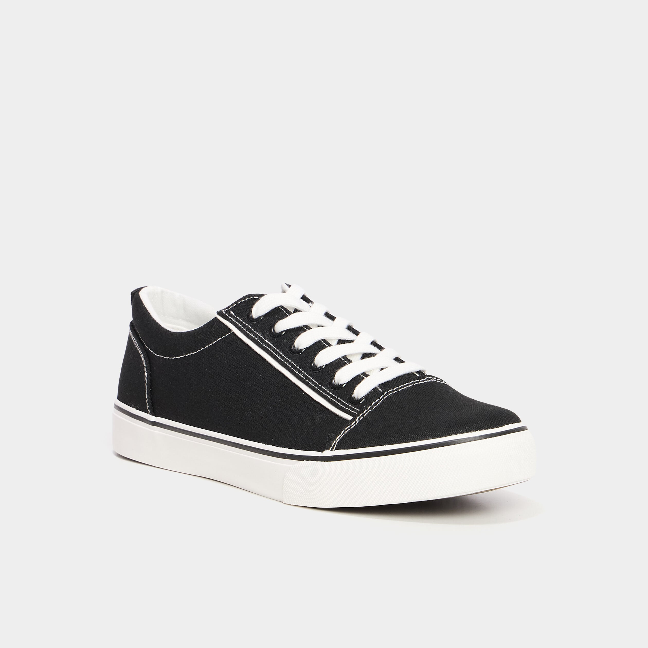 Tennis basses en toile &agrave; lacets noir homme