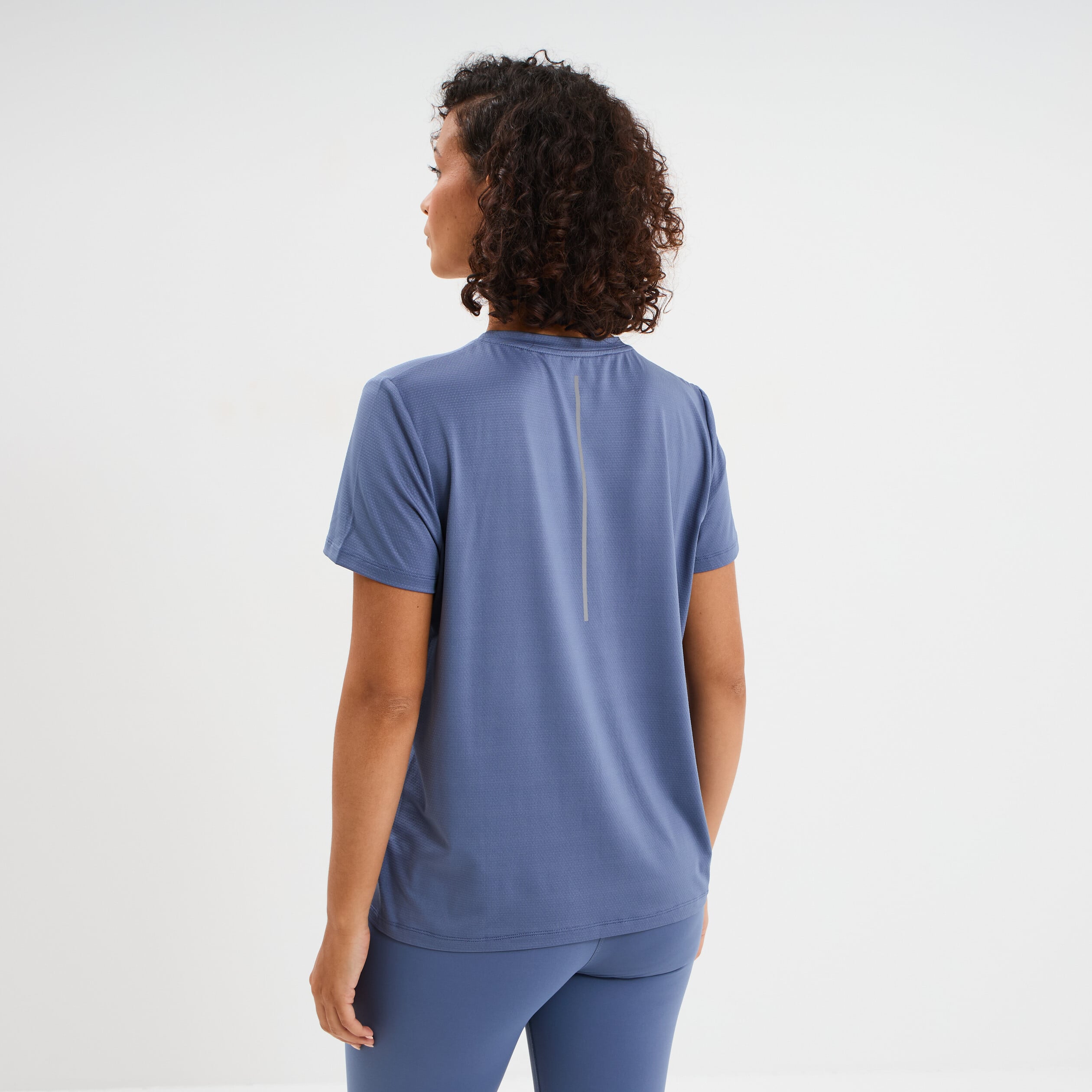 T-shirt de sport droit manches courtes bleu fonc&eacute; femme