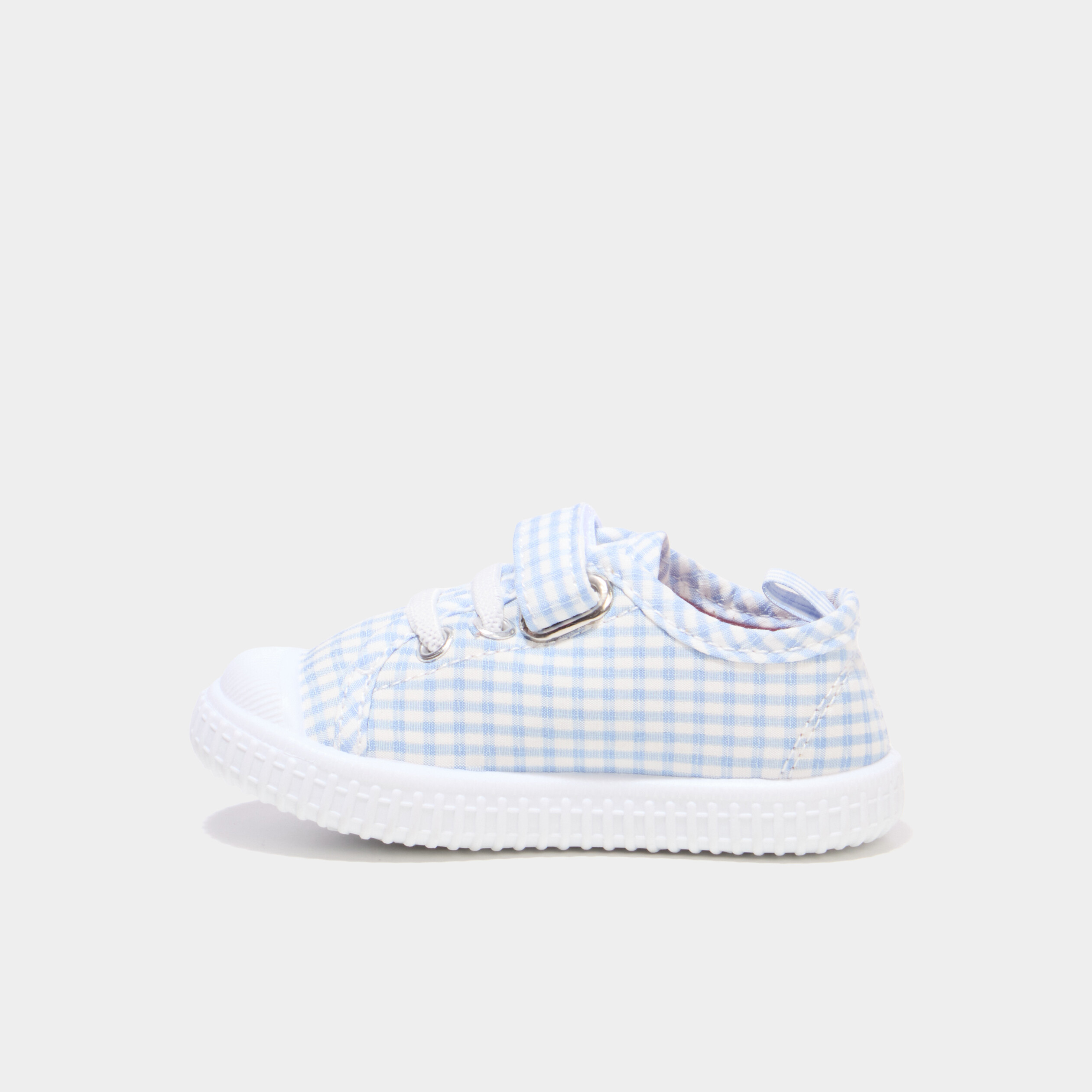Tennis basses toile semelle souple bleu ciel b&eacute;b&eacute; fille