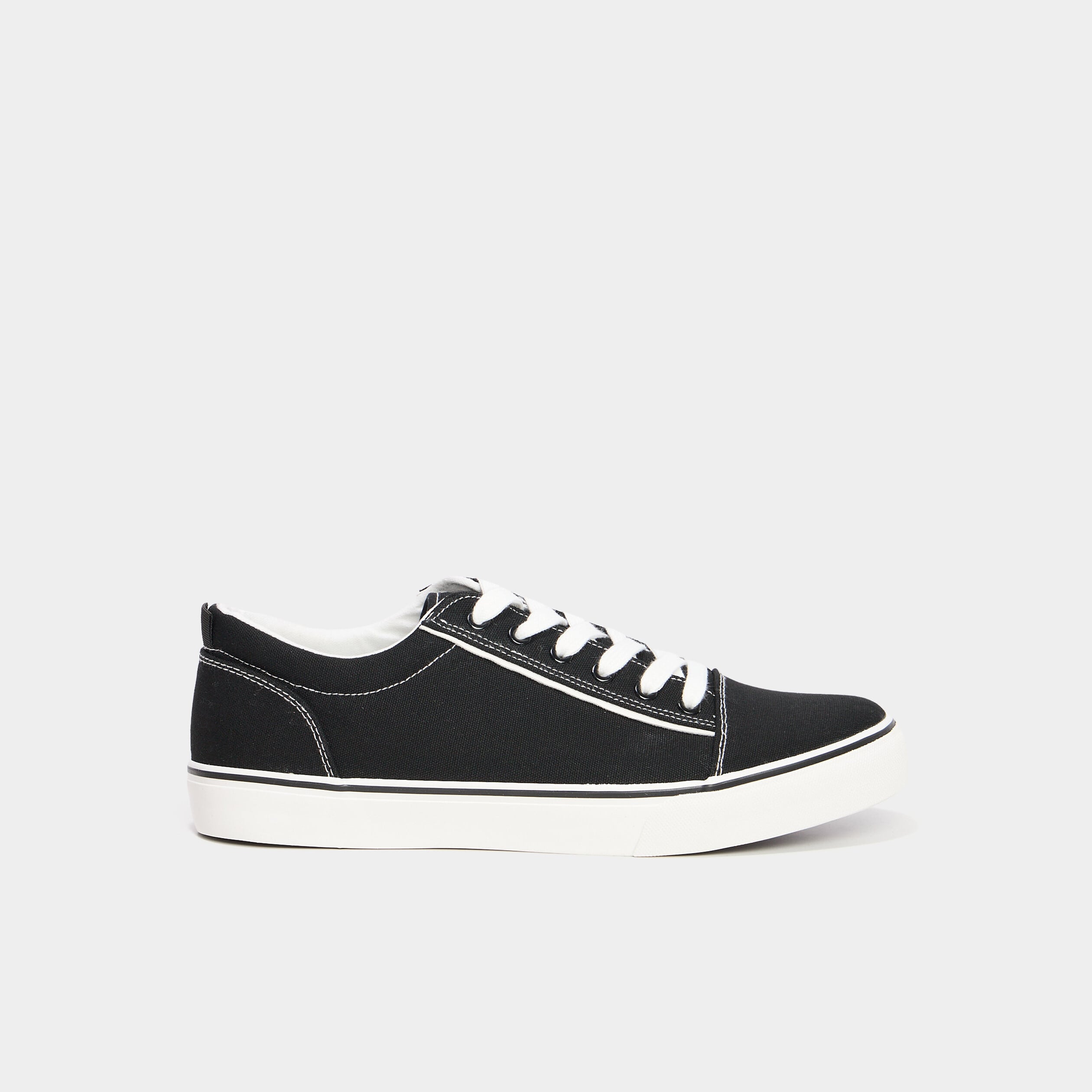 Tennis basses en toile &agrave; lacets noir homme
