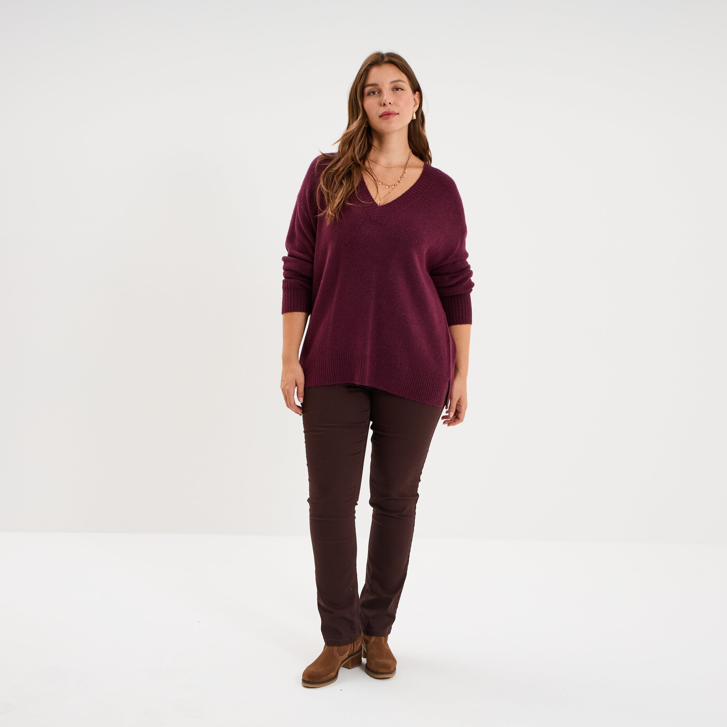 Pull droit col en V manches longues prune femme grande taille