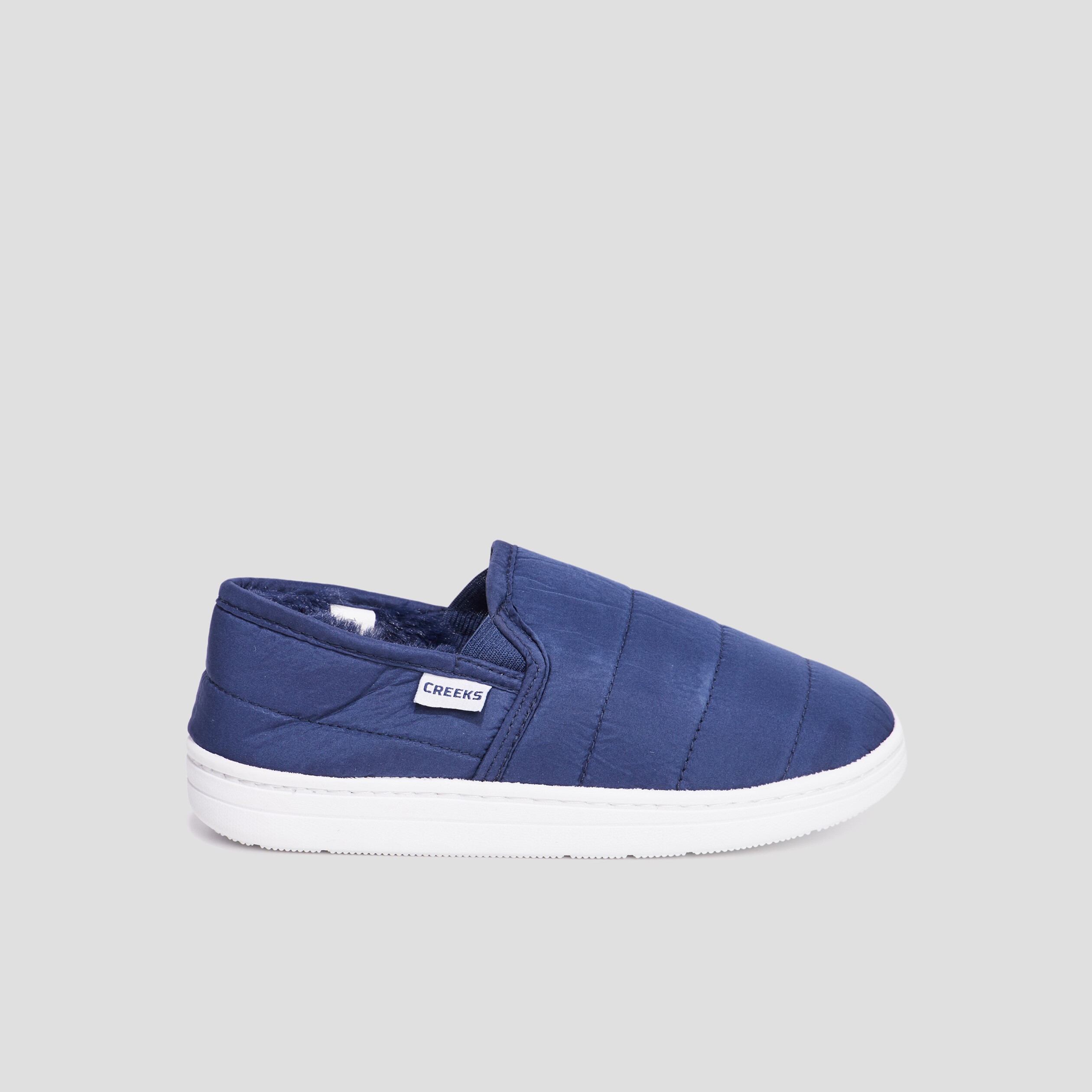 Chaussons doublure fausse fourrure bleu gar&ccedil;on