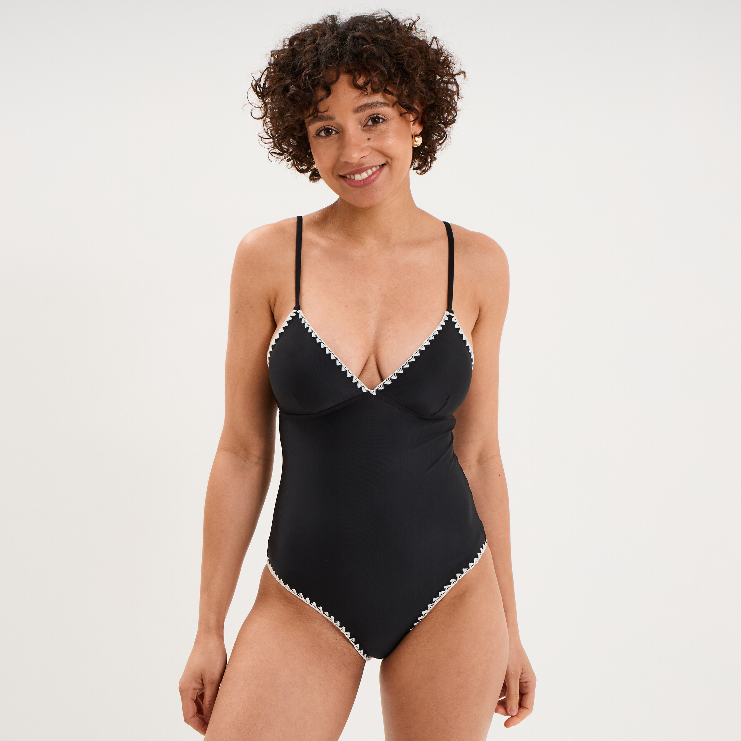 Maillot de bain une pi&egrave;ce d&eacute;tails brod&eacute;s noir femme