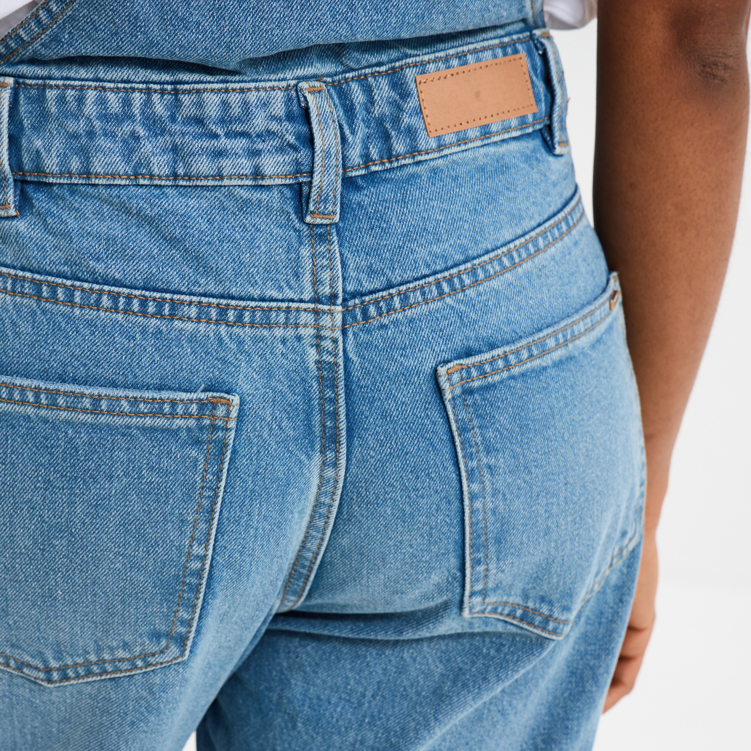 salopette en jean mom boutonnee denim double stone femme Salopette en jean mom boutonnée denim double stone femme