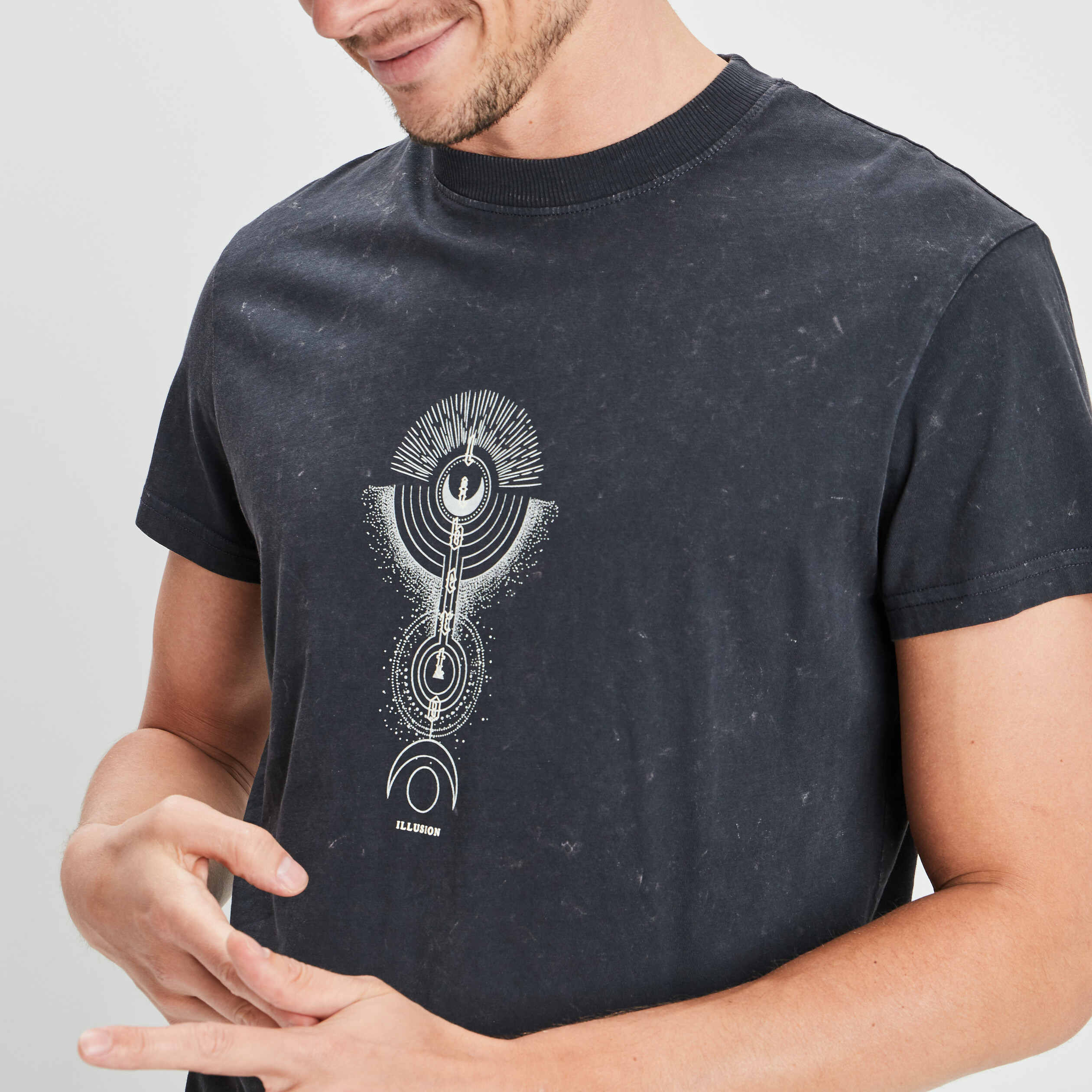 t shirt manches courtes gris fonce homme T-shirt manches courtes gris foncé homme