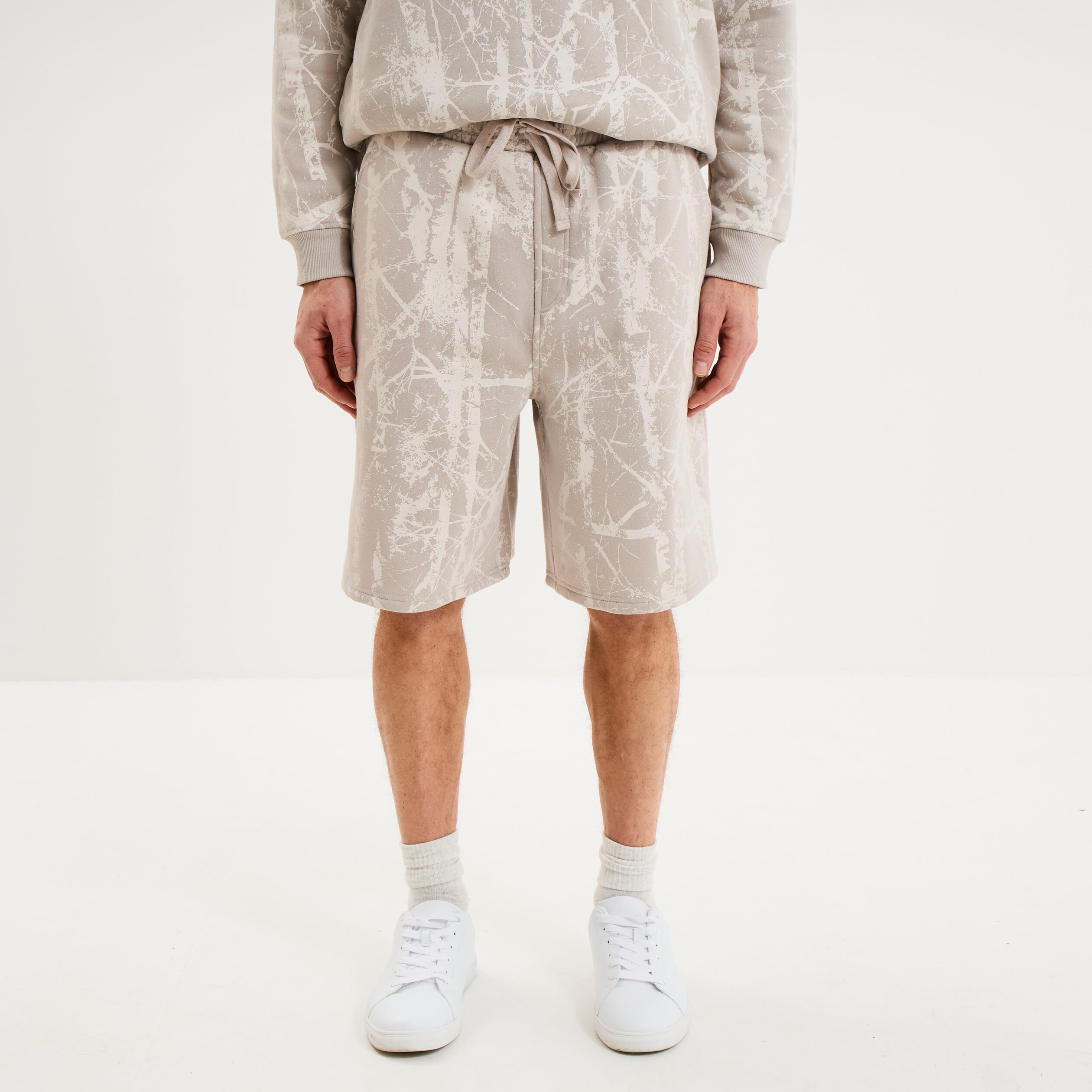 Short de jogging long coupe large gris clair homme