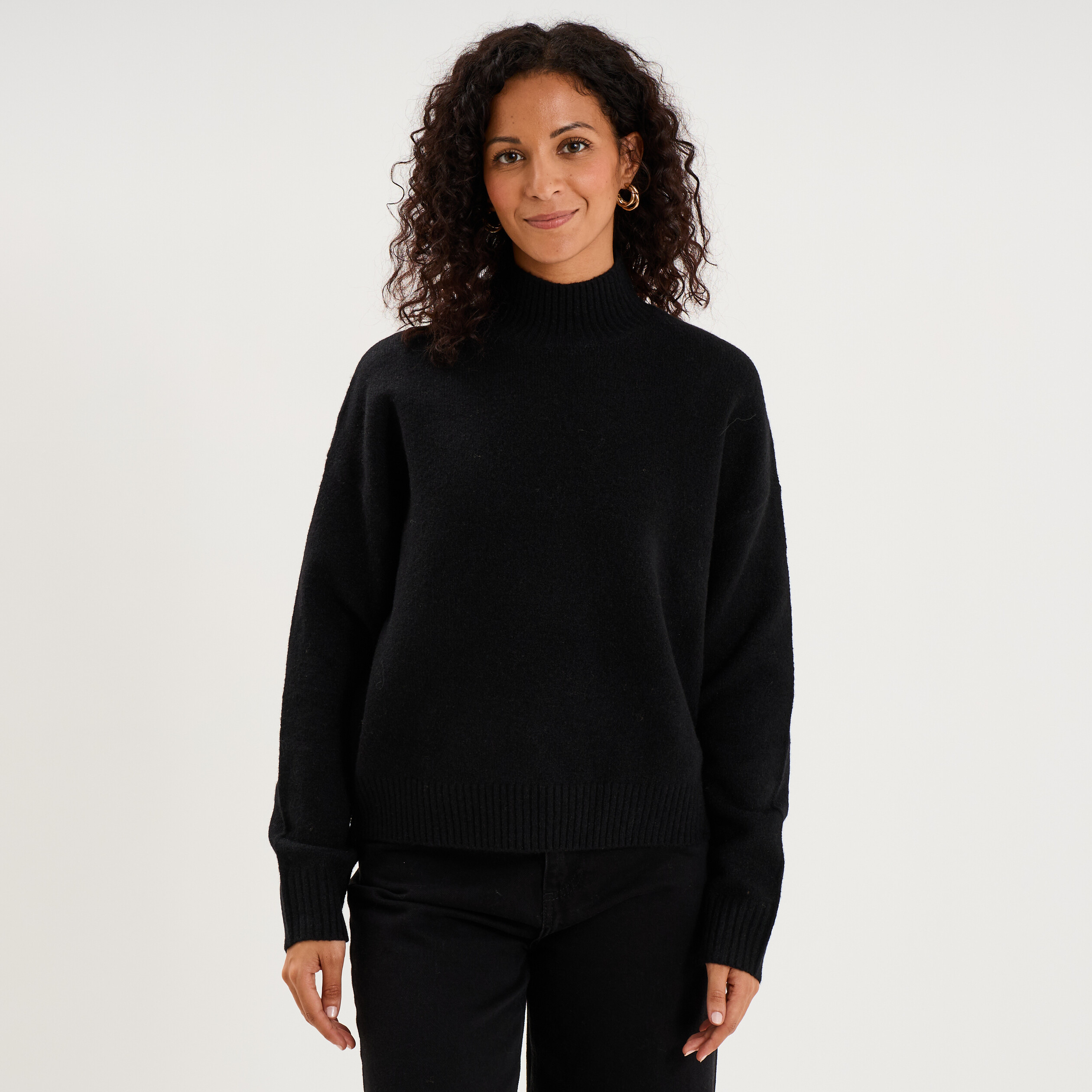 Pull droit avec col montant noir femme