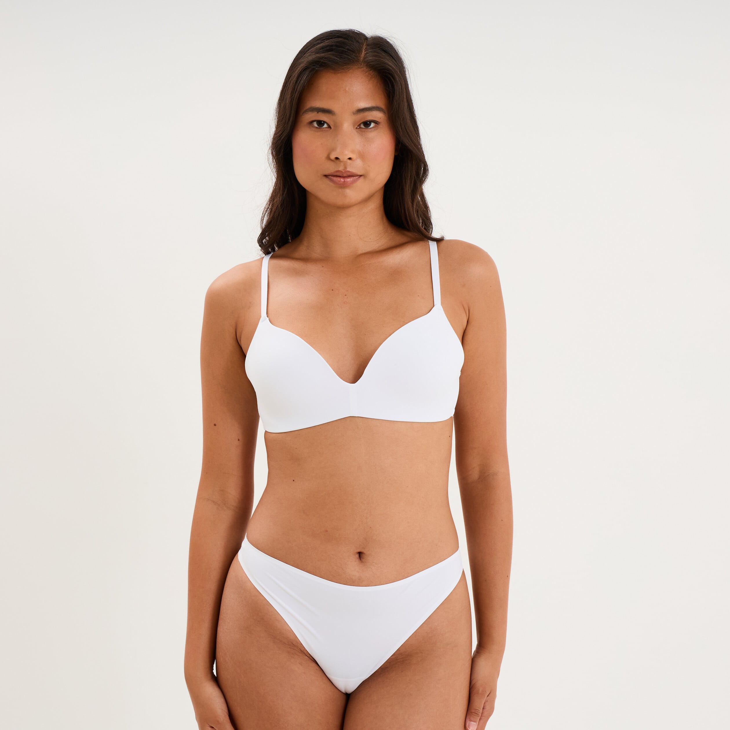 Soutien-gorge triangle bretelles fines blanc femme