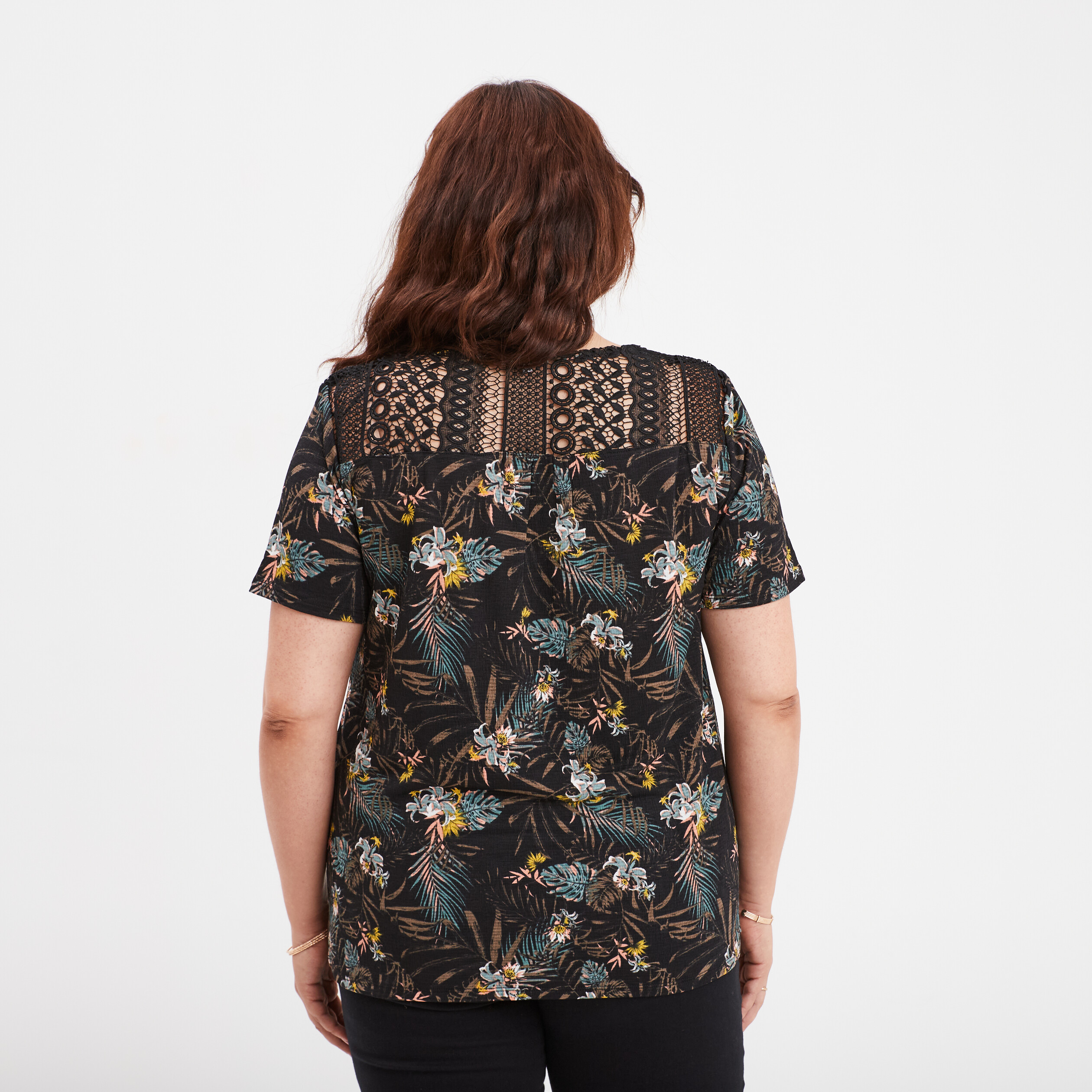 t shirt avec cordons et dentelle noir femmegt T-shirt avec cordons et dentelle noir femme grande taille