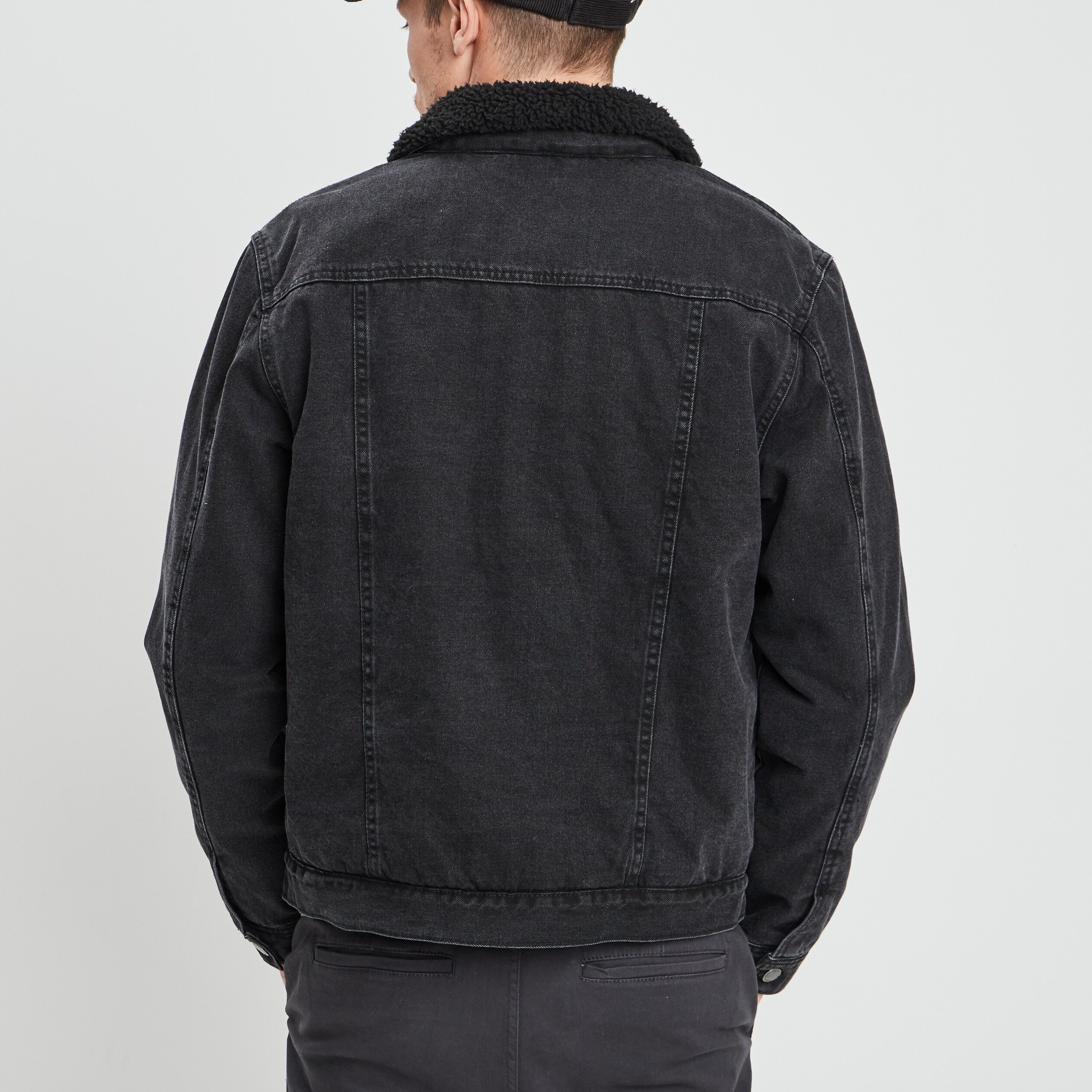 blouson droit en jean noir homme Blouson droit en jean noir homme