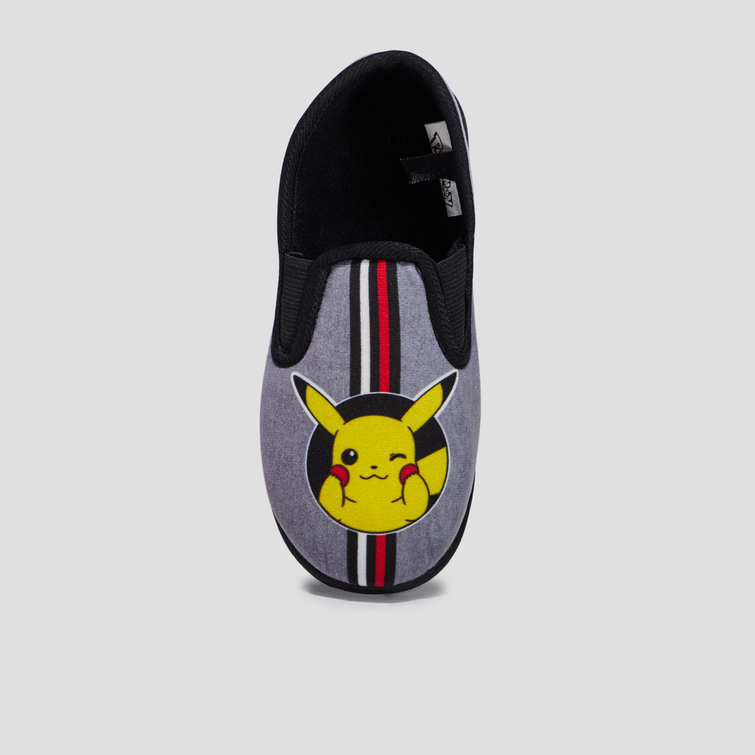 Chaussons Pok mon gris gar on La Halle