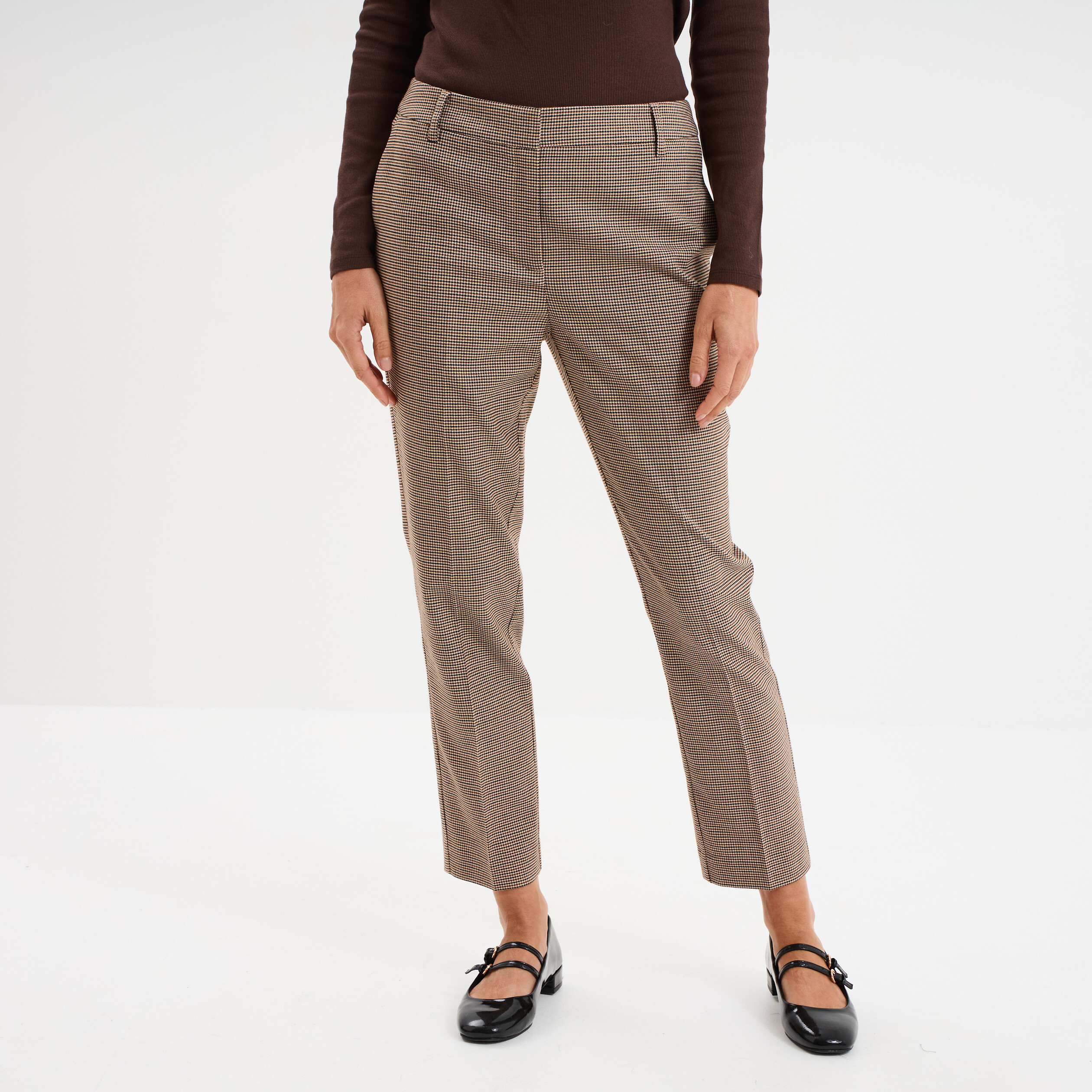 pantalon droit taille haute a pinces marron femme Pantalon droit taille haute à pinces marron femme