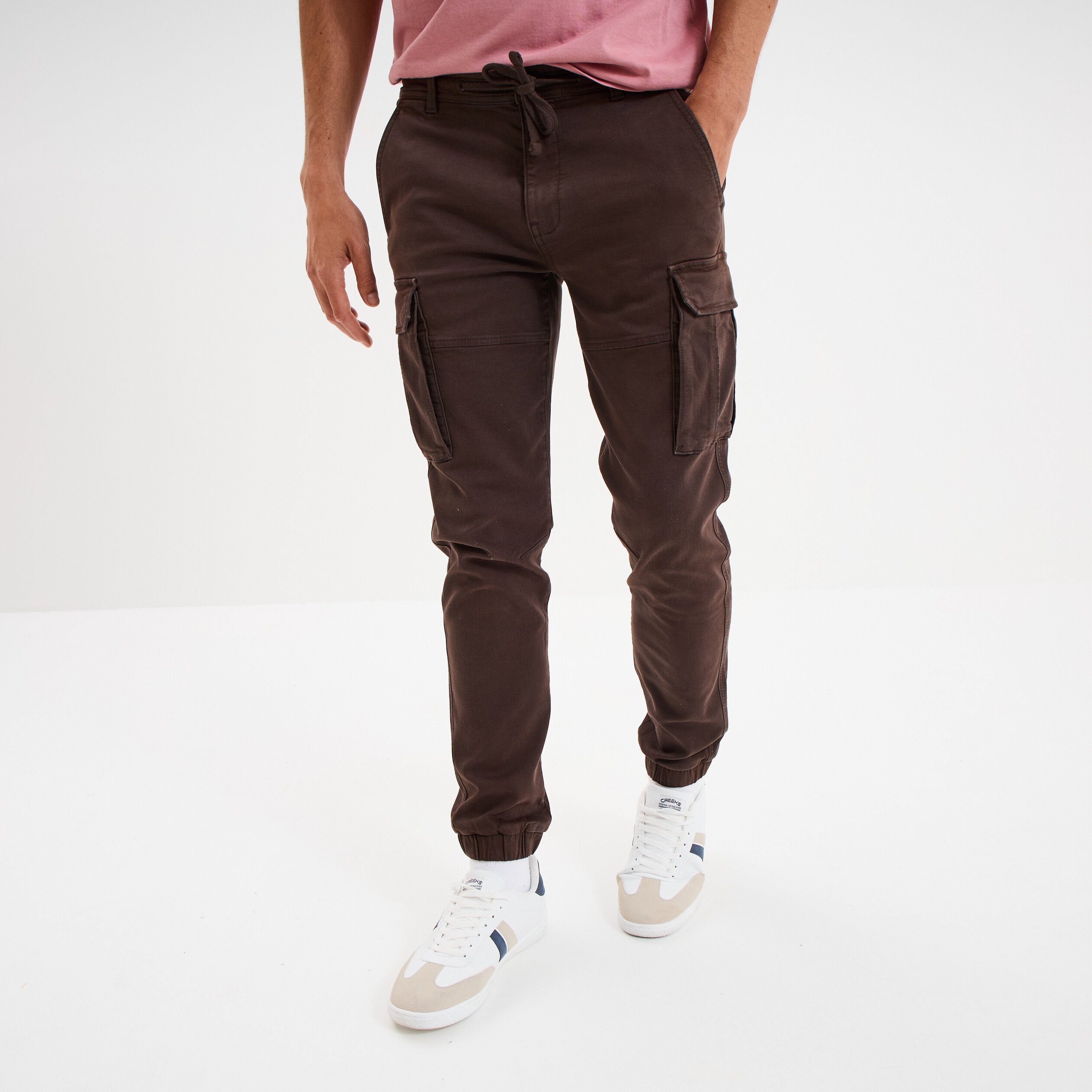 pantalon cargo slim a coulisse marron fonce homme Pantalon cargo slim à coulisse marron foncé homme