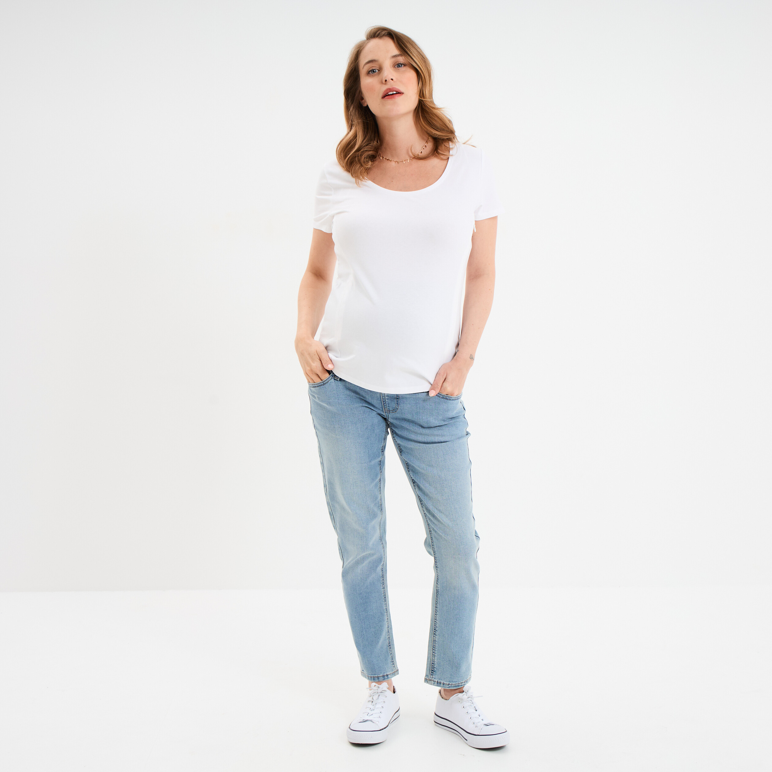 t shirt allaitement manches courtes blanc femmemater T-shirt allaitement manches courtes blanc femme maternité