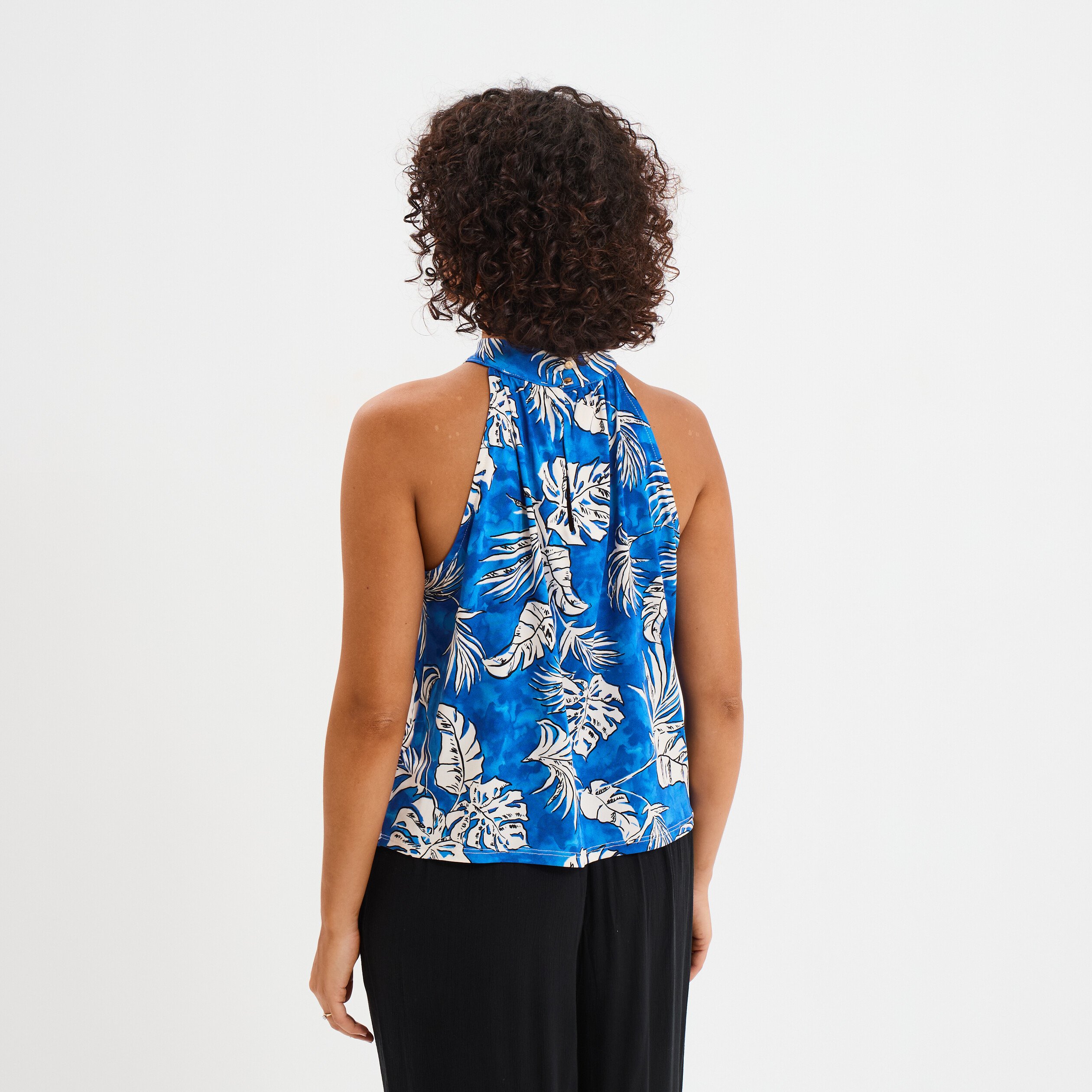 debardeur encolure americaine bleu electrique femme Débardeur encolure américaine bleu electrique femme