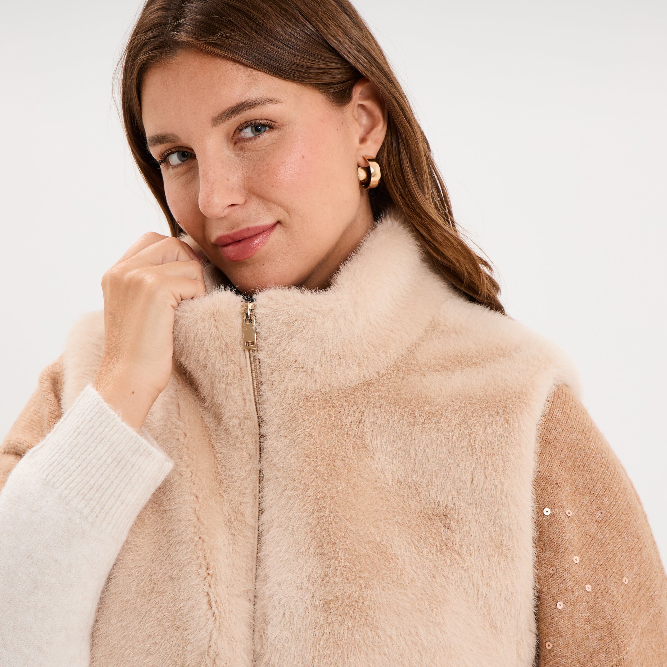 Veste fausse fourrure sans manches beige femme grande taille