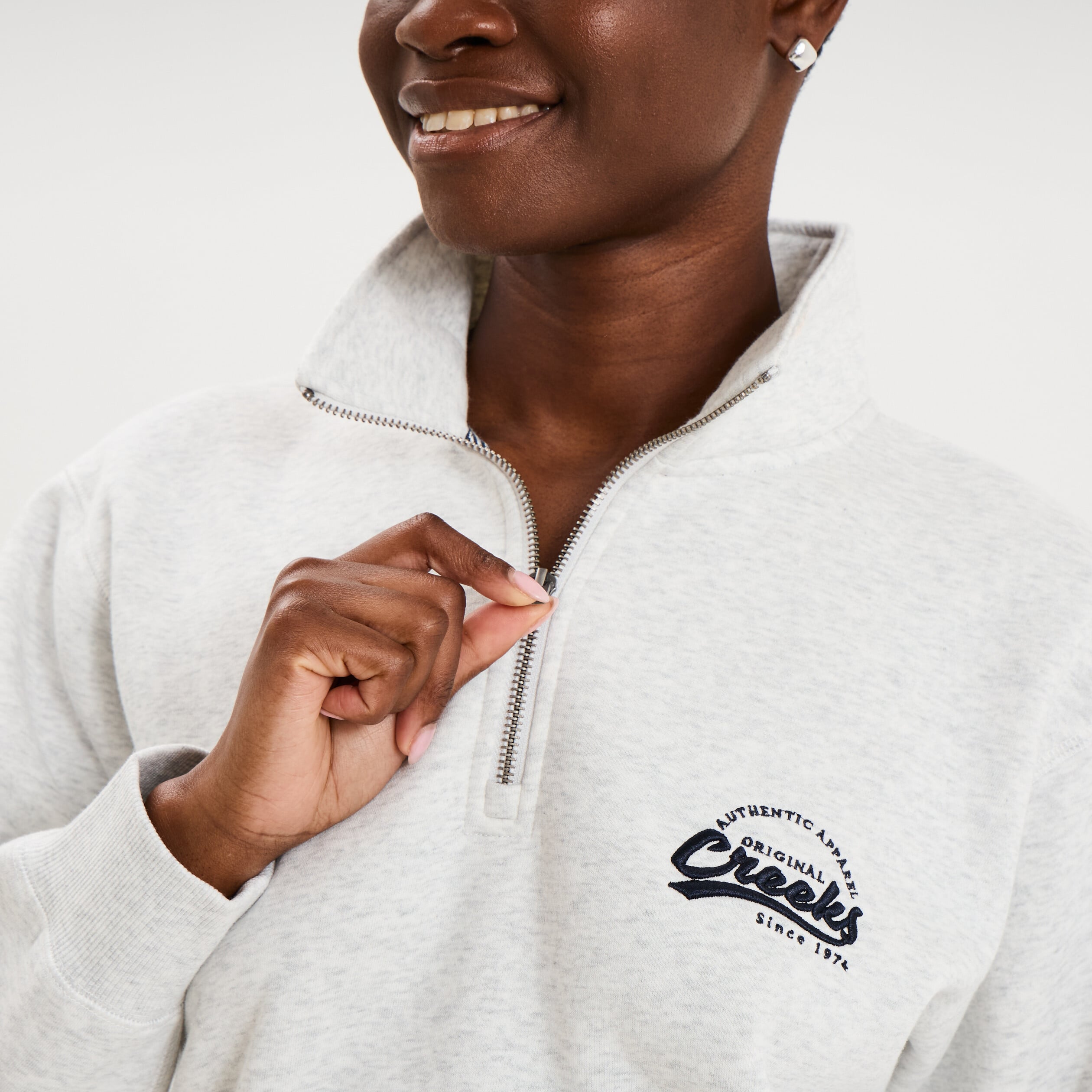Sweat col camionneur zipp&eacute; gris clair femme