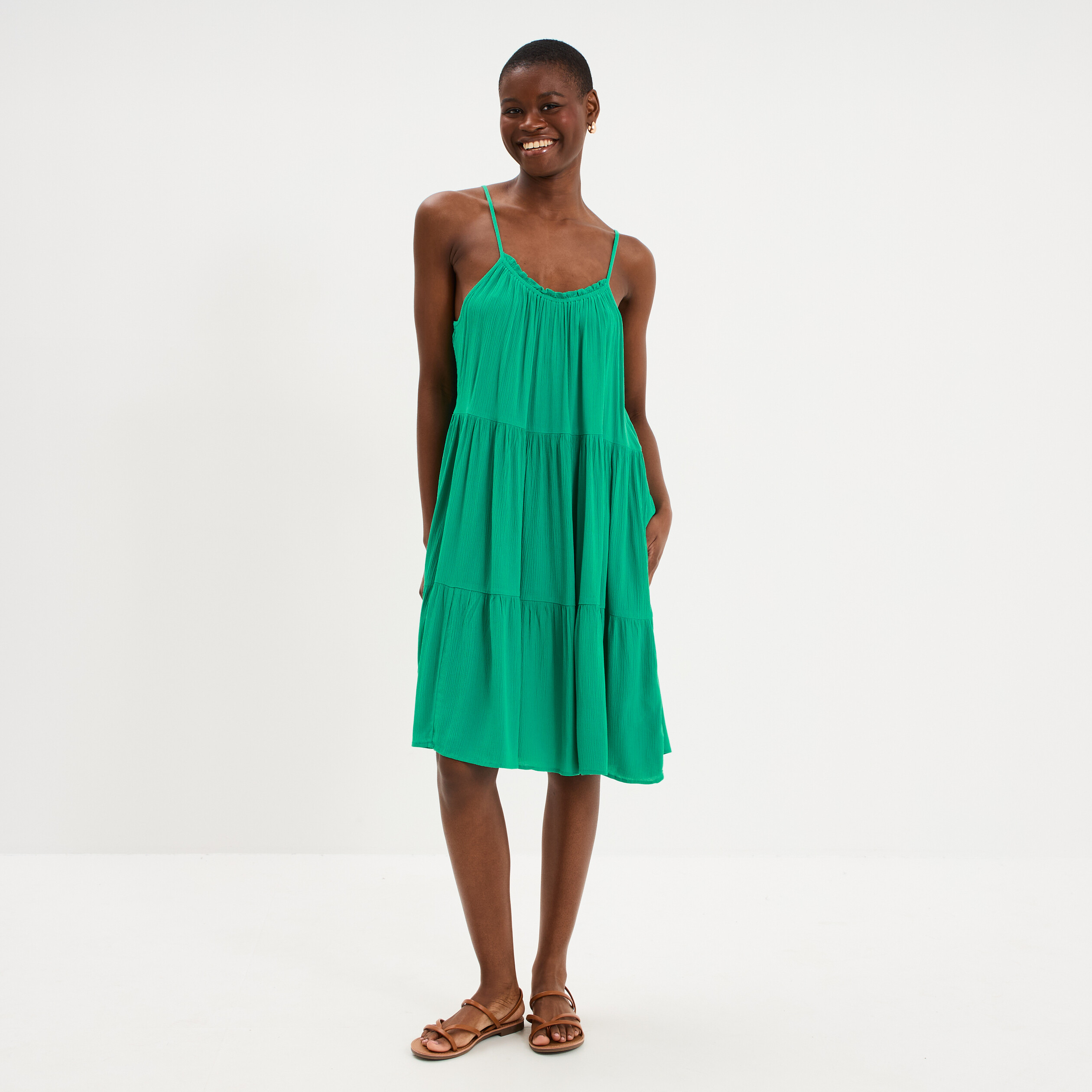 Robe fluide &agrave; volants fines bretelles vert canard femme
