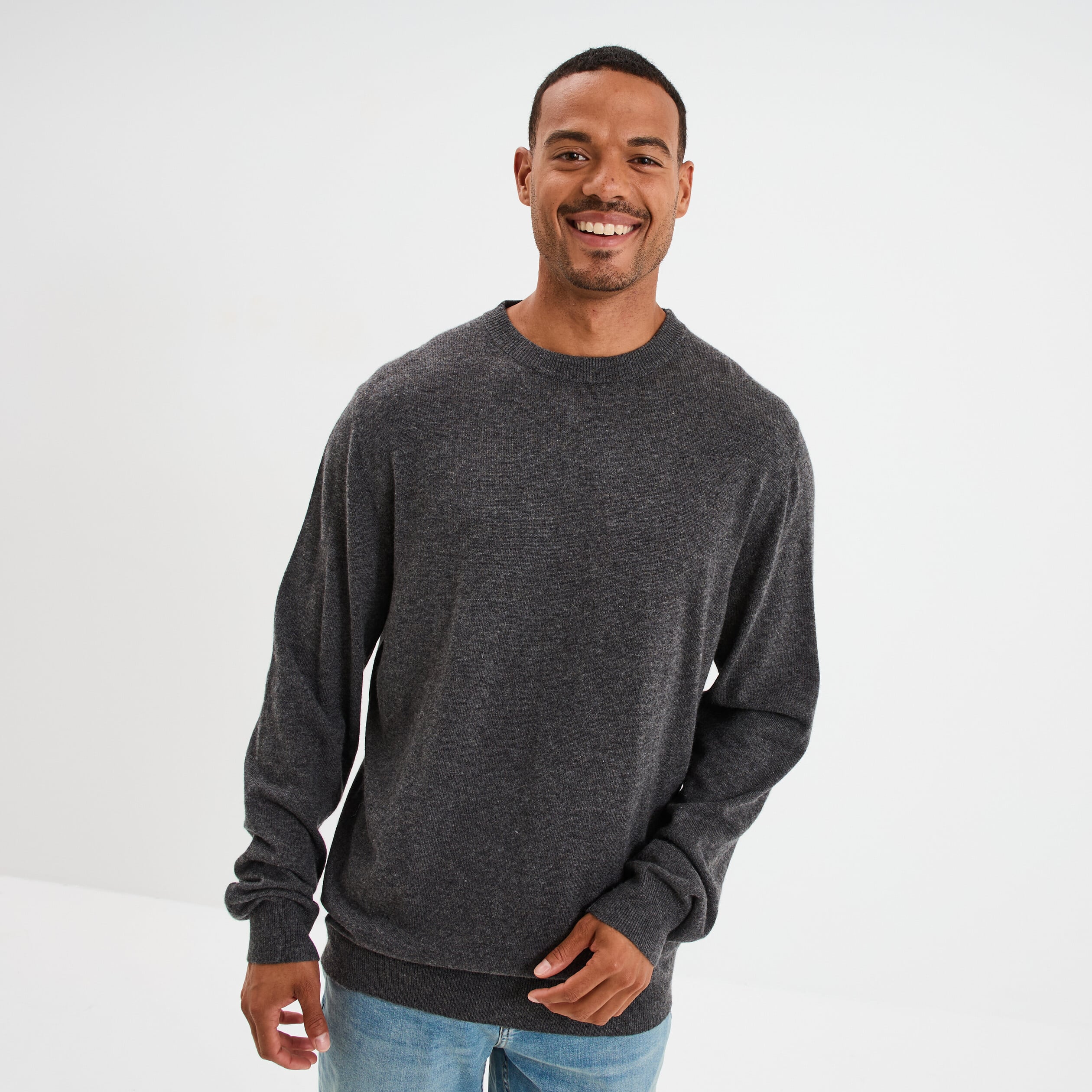 Pull col rond manches longues gris fonc&eacute; homme