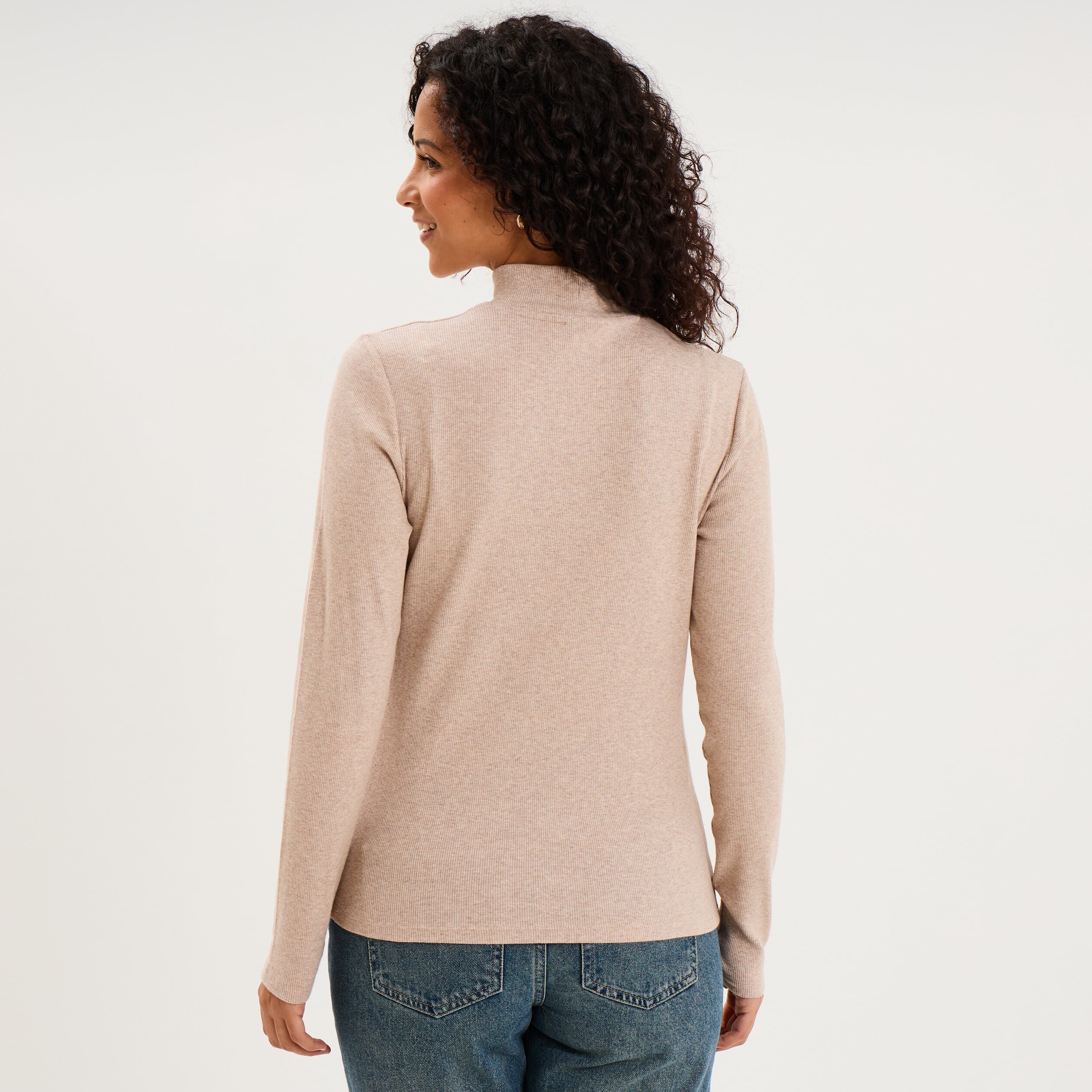 T-shirt ajust&eacute; col montant beige femme