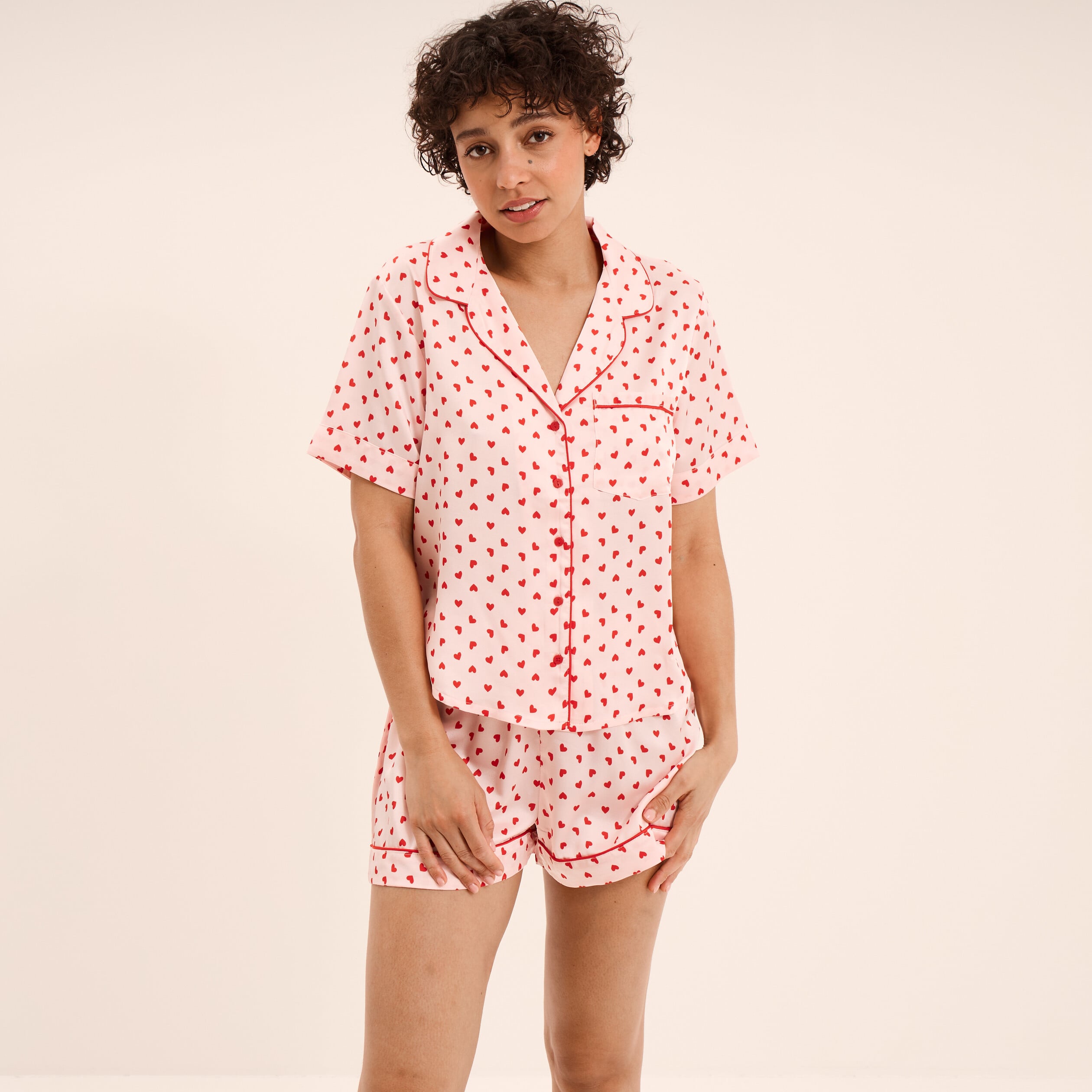 Ensemble pyjama short soyeux 2 pi&egrave;ces rose clair femme