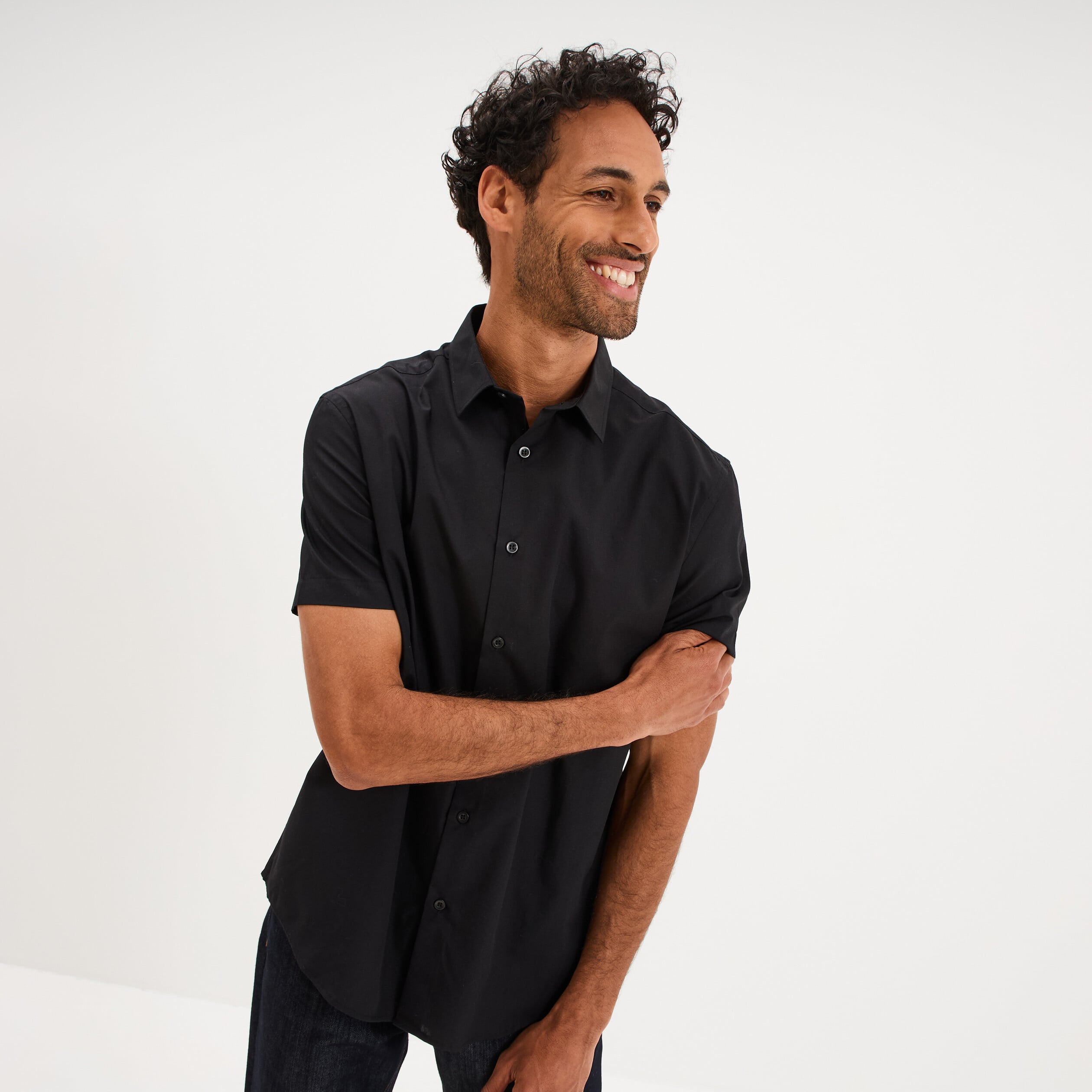 Chemise droite manches courtes noir homme