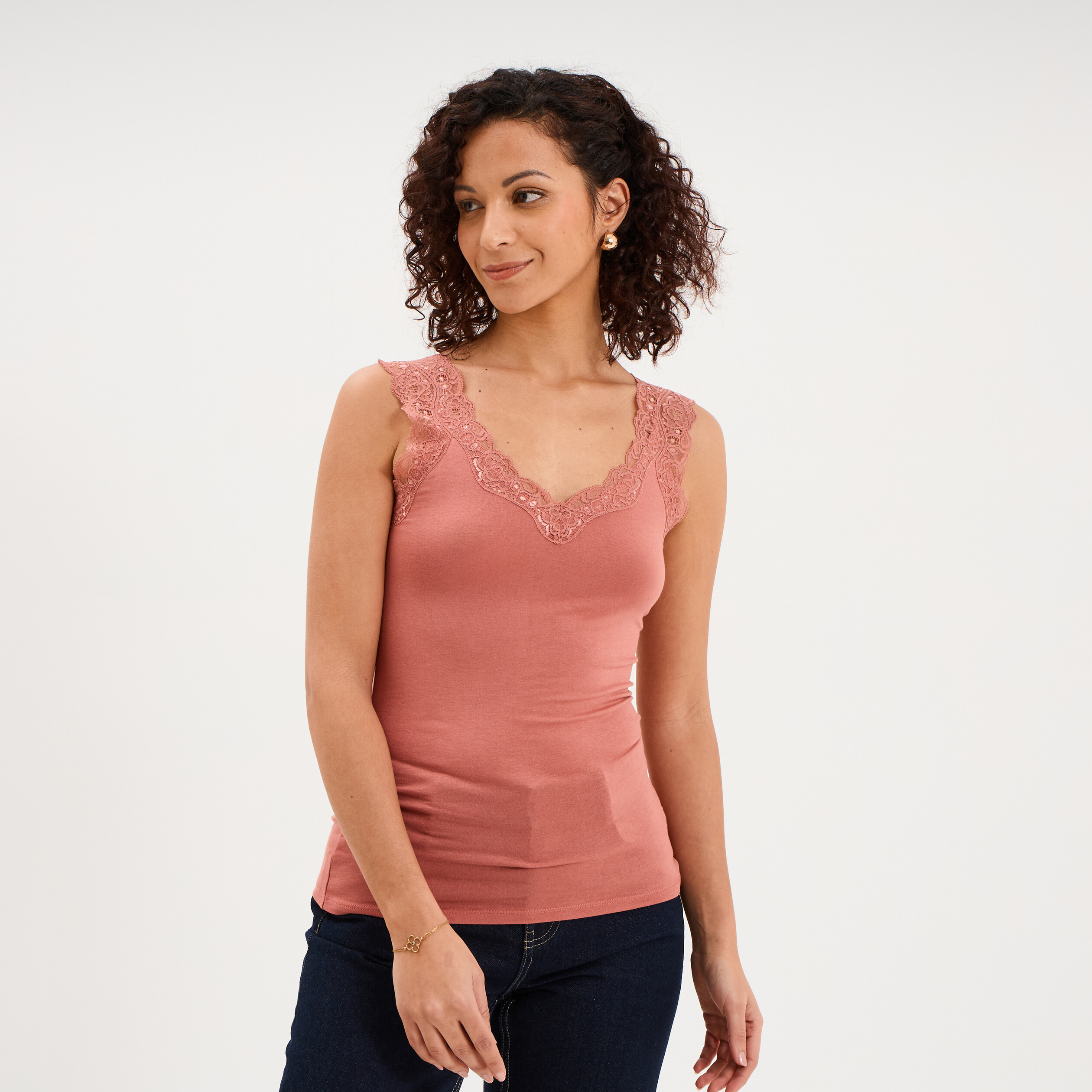 D&eacute;bardeur ajust&eacute; avec dentelle col V terracotta femme